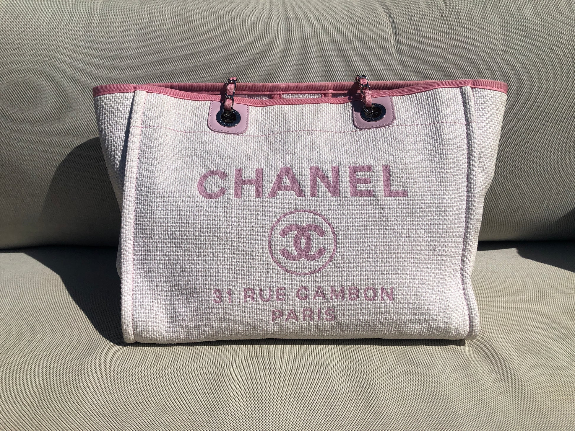 Sac  Chanel Deauville raphia rose