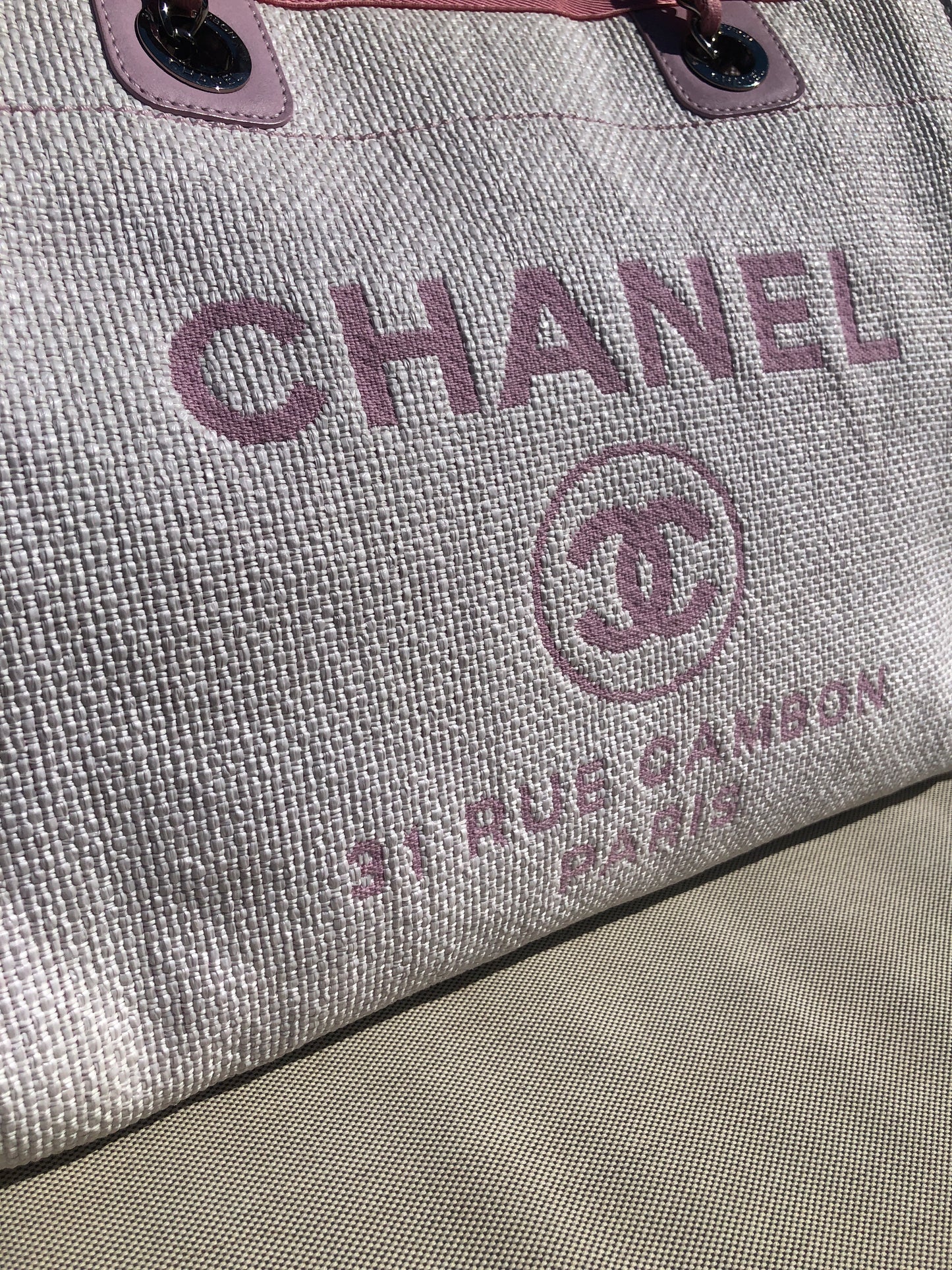 Sac  Chanel Deauville raphia rose