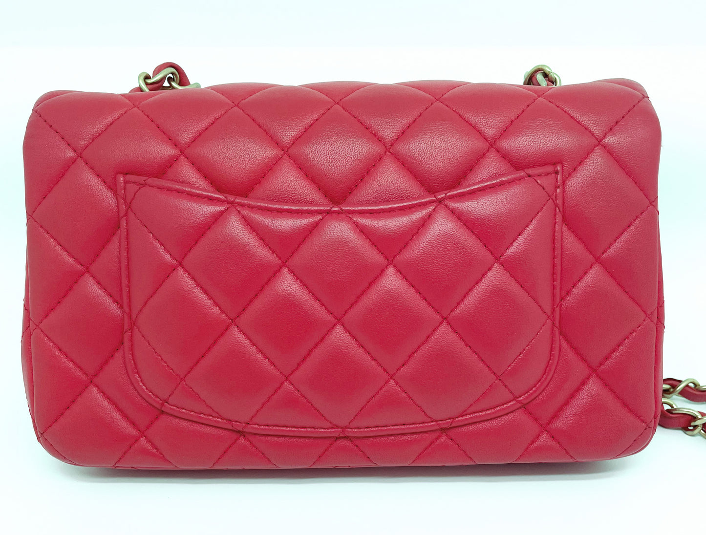 Parfait sac à rabat bandoulière Chanel Mini/Petit Timeless "Must Have" en cuir