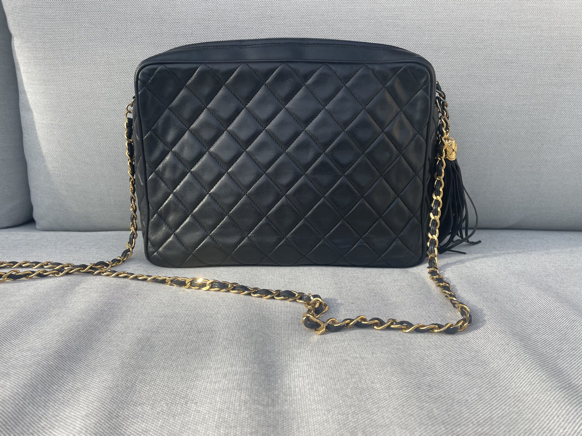 Sac Chanel Caméra 28 cm Vintage cuir noir - Soline