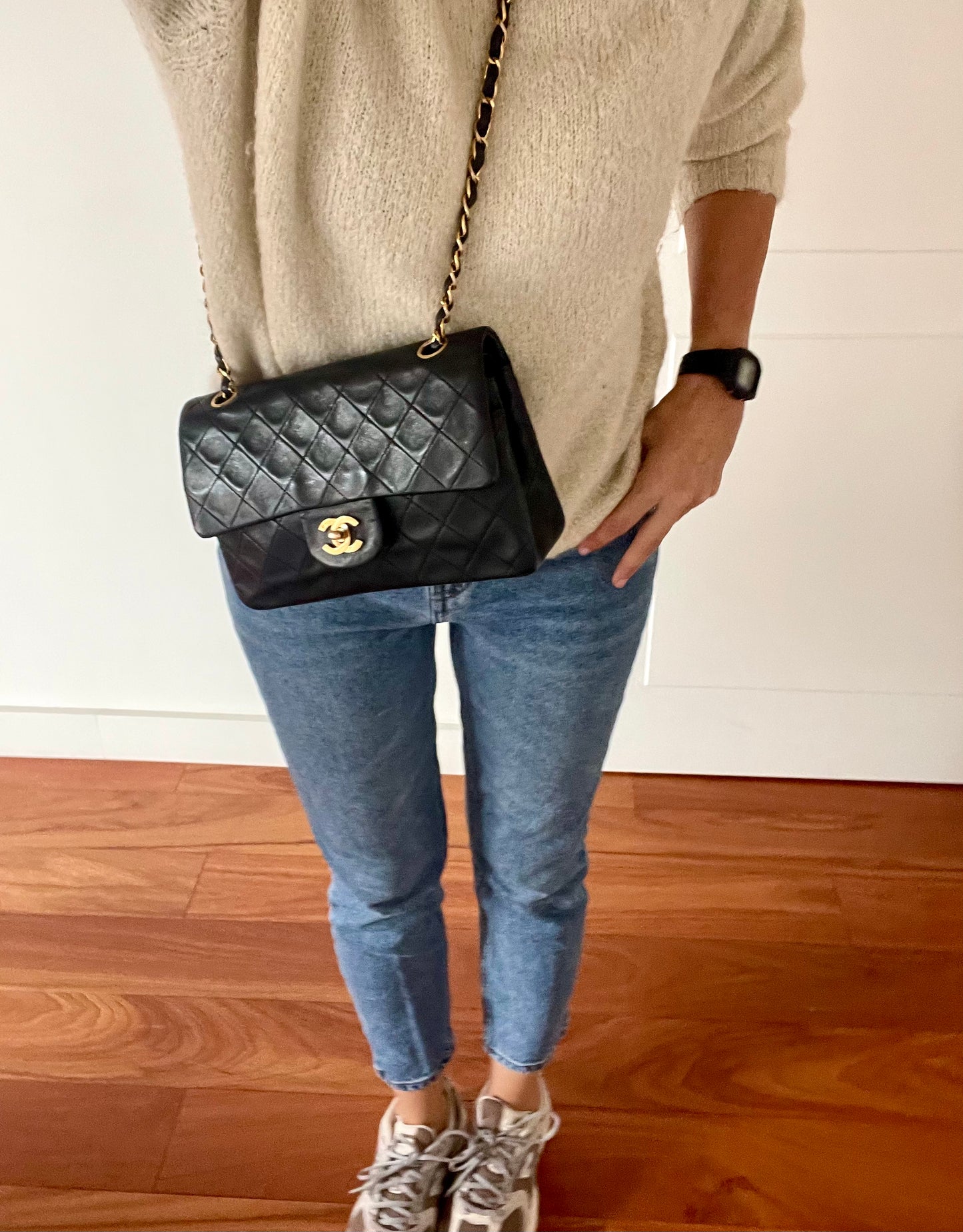 SAC BANDOULIÈRE CHANEL TIMELESS 23CM DOUBLE FLAP EN CUIR MATELASSE NOIR - Soline