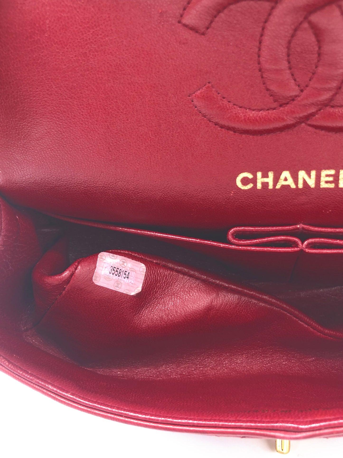 Sac à main Chanel Timeless 23 cm en cuir d'agneau matelassé rouge