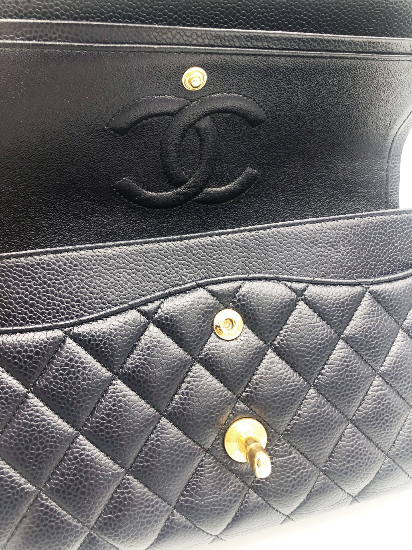 Sac Chanel classique 11.12 en Veau grainé & métal doré Bleu 