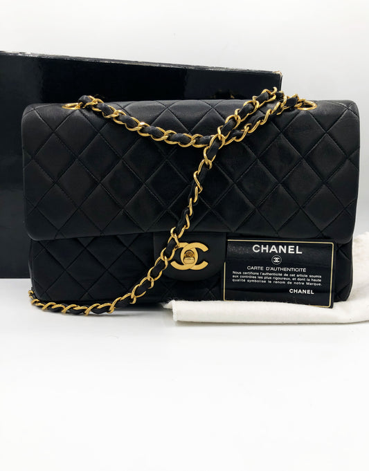 SAC CHANEL BANDOULIERE TIMELESS / CLASSIQUE AGNEAU NOIR
