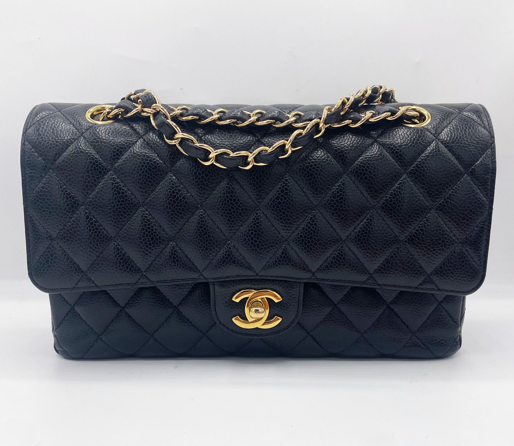 Sac Chanel Classique veau caviar noir & métal doré