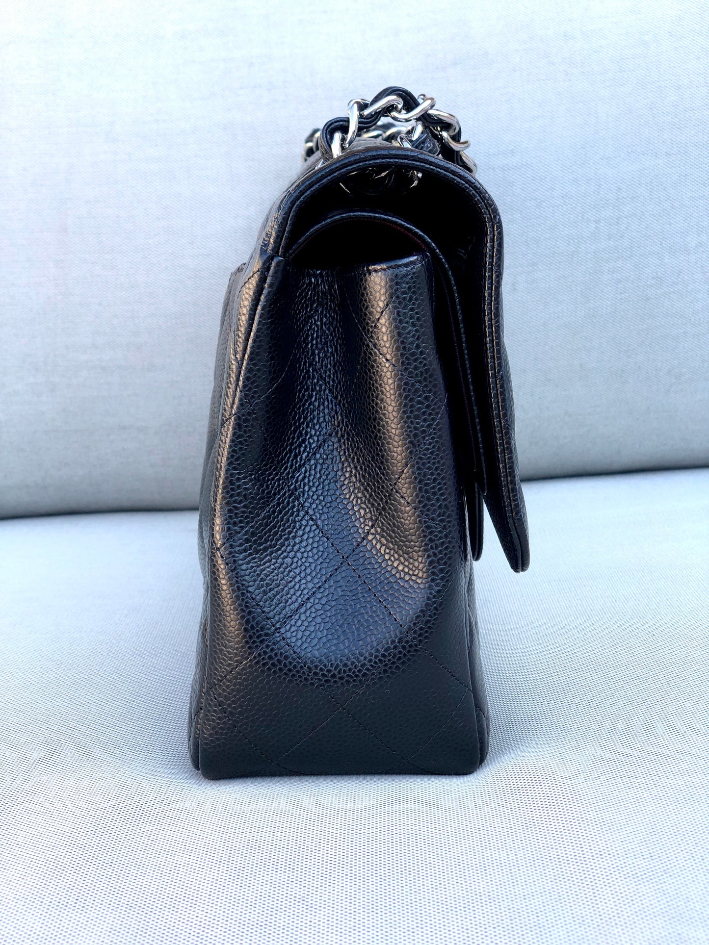 Chanel sac à bandoulière timeless / classique jumbo noir cuir caviar - Soline