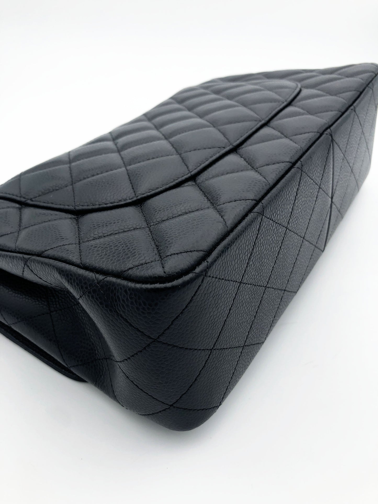 Chanel sac à bandoulière timeless / classique jumbo noir cuir caviar - Soline