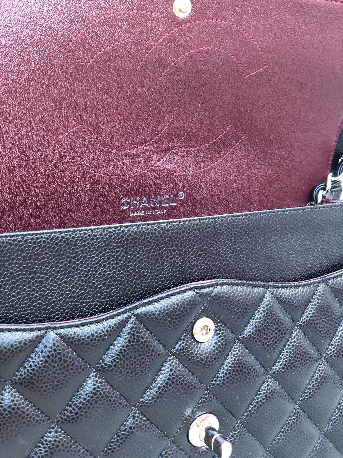 Chanel sac à bandoulière timeless / classique jumbo noir cuir caviar - Soline