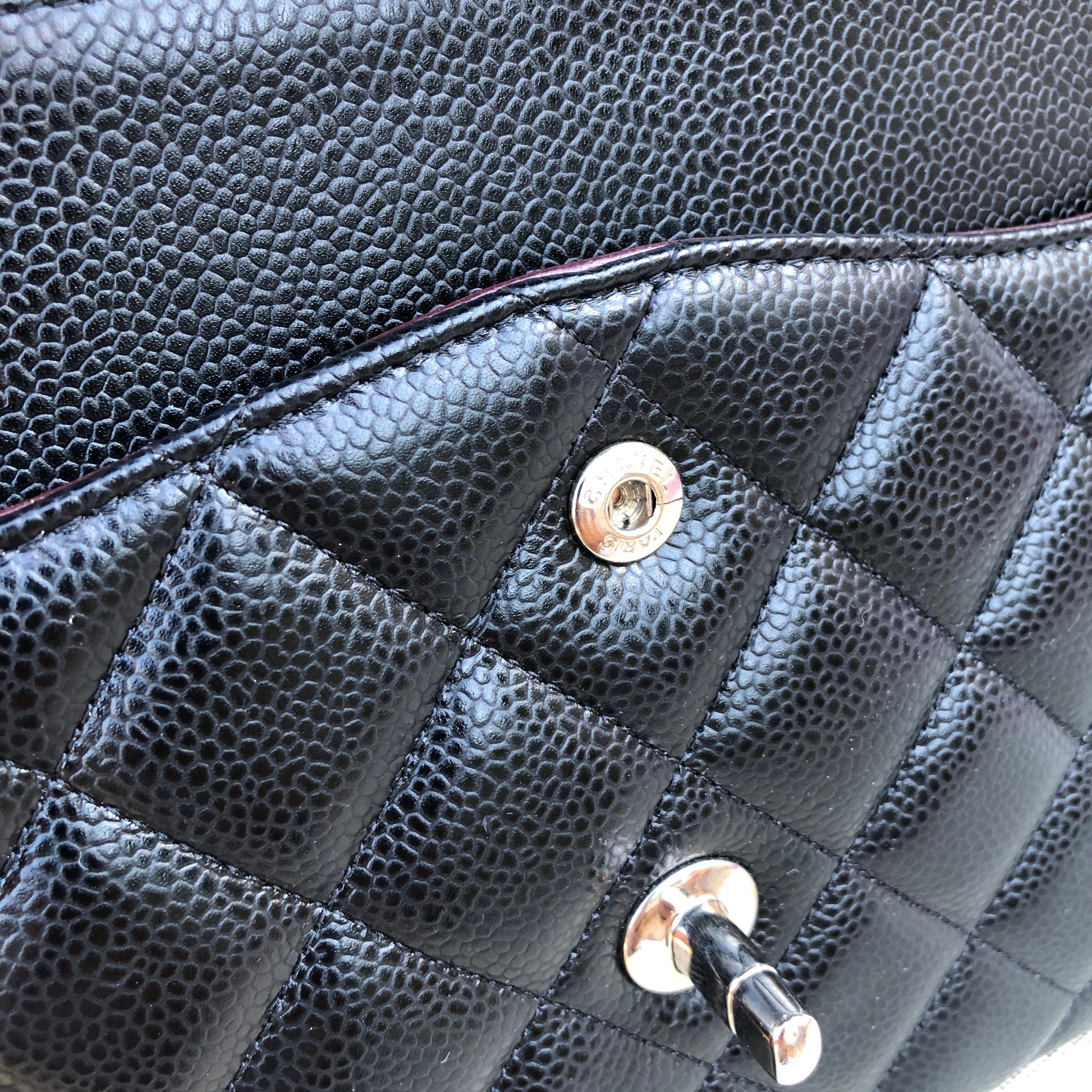 Chanel sac à bandoulière timeless / classique jumbo noir cuir caviar - Soline