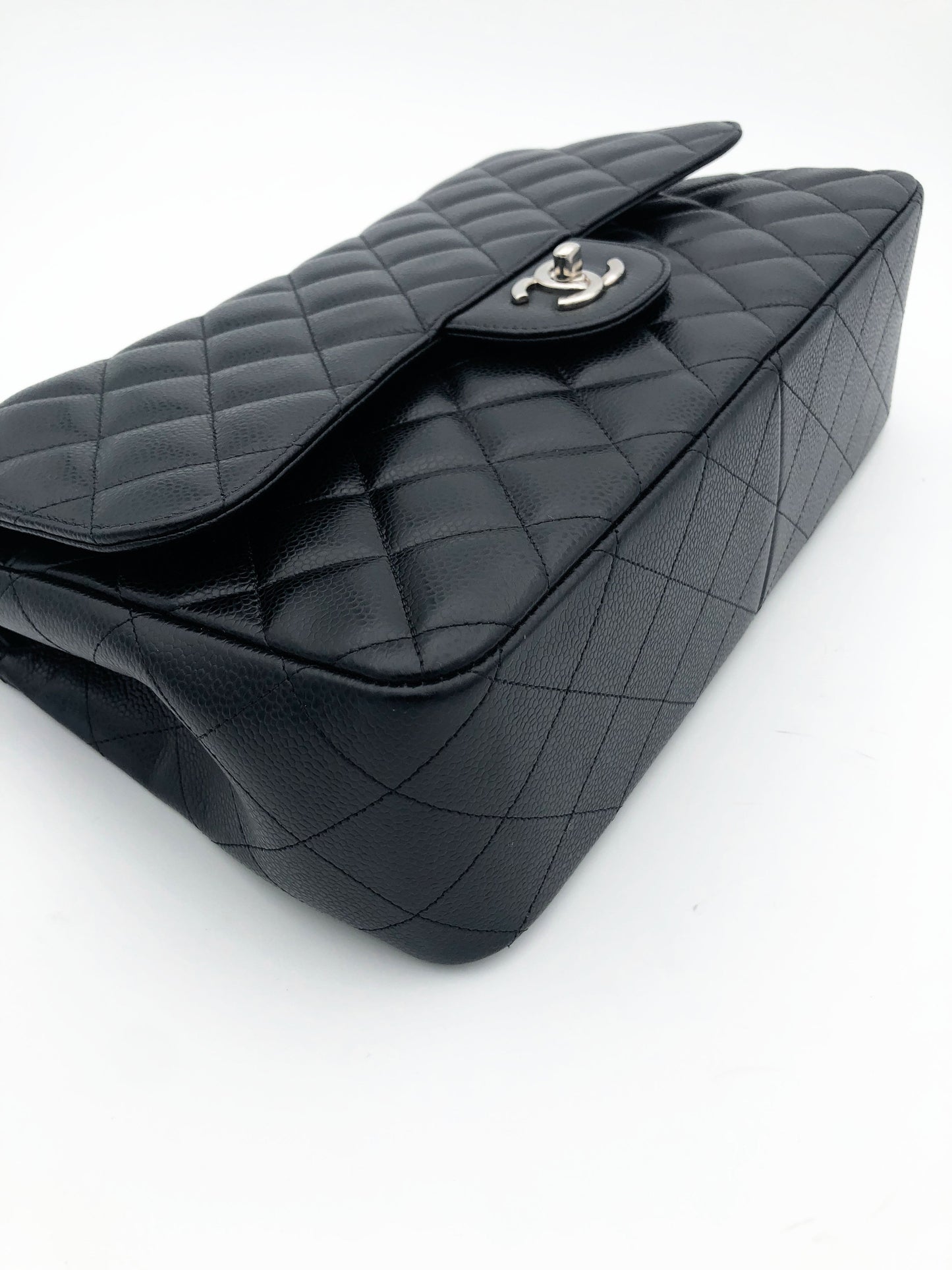 Chanel sac à bandoulière timeless / classique jumbo noir cuir caviar - Soline