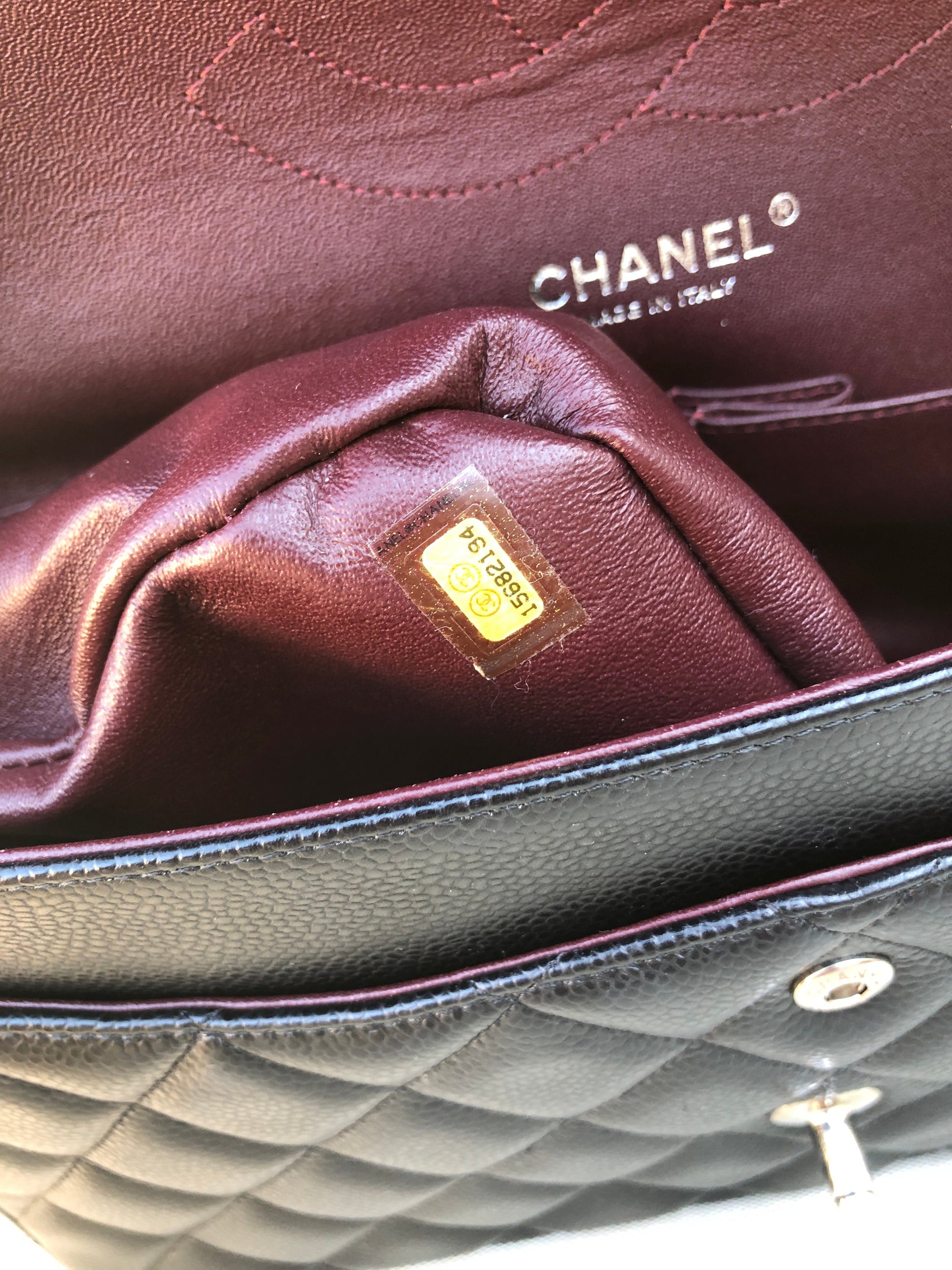 Chanel sac à bandoulière timeless / classique jumbo noir cuir caviar - Soline