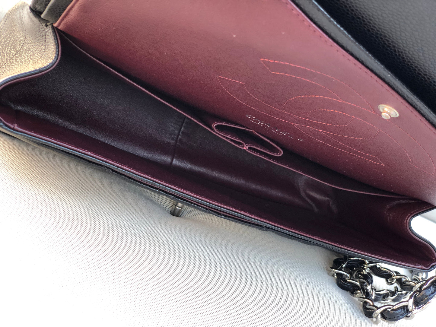Chanel sac à bandoulière timeless / classique jumbo noir cuir caviar - Soline