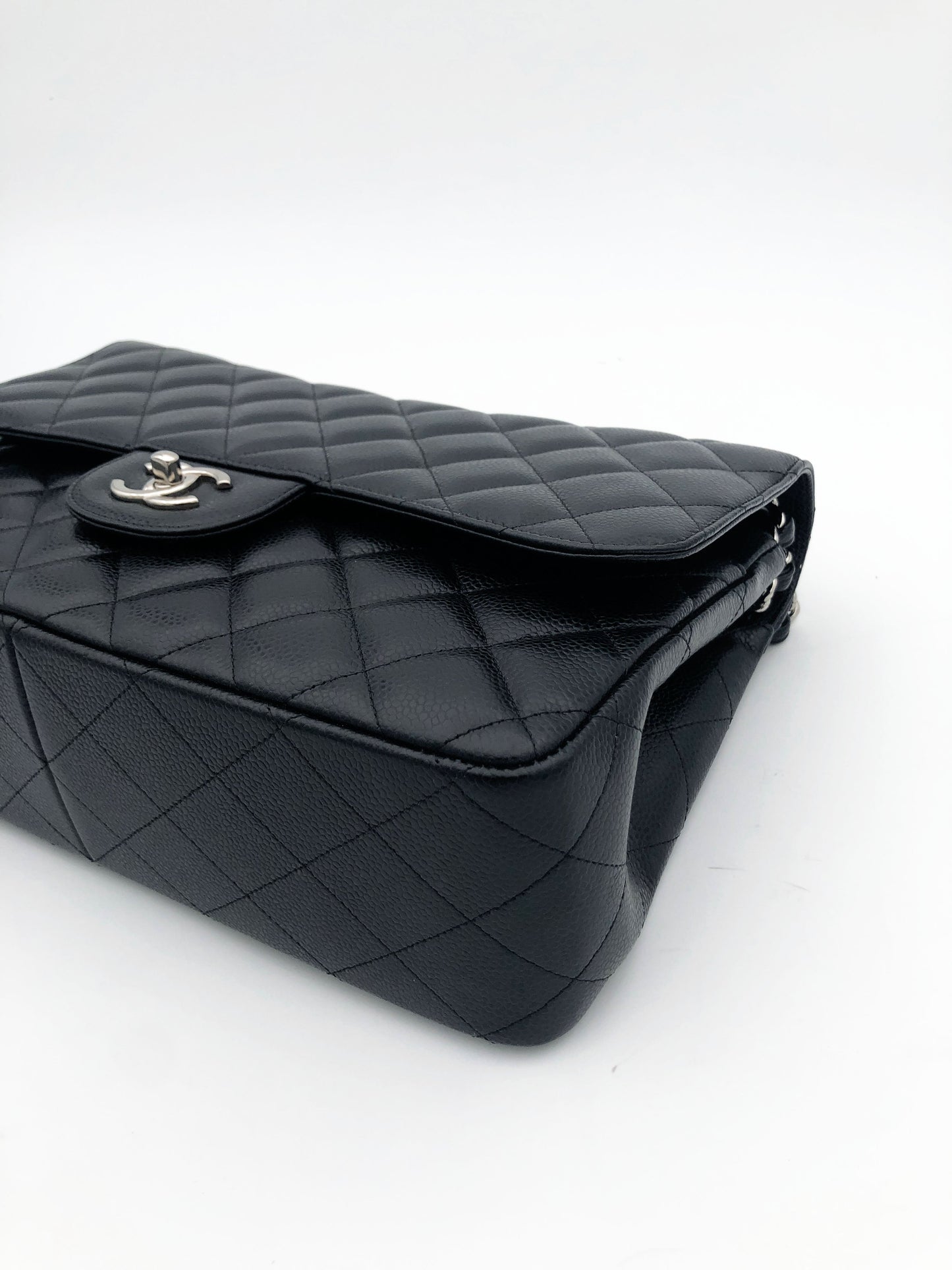 Chanel sac à bandoulière timeless / classique jumbo noir cuir caviar - Soline