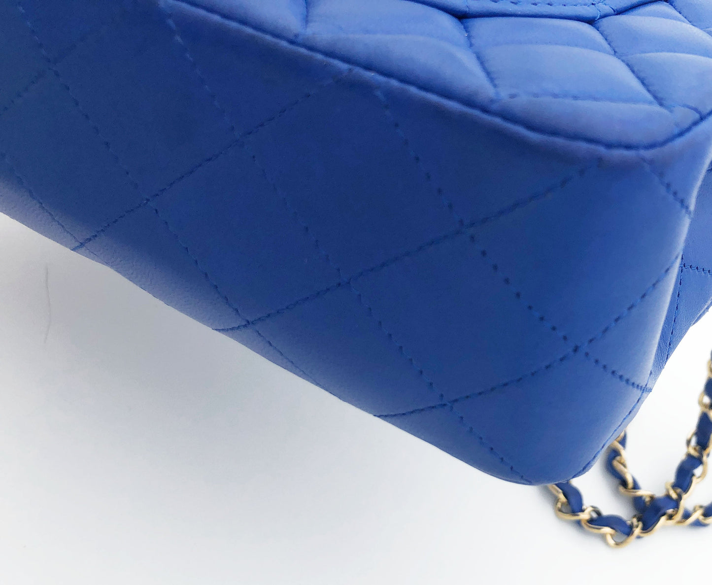 Chanel sac à main timeless / classique en cuir lisse bleu - Soline