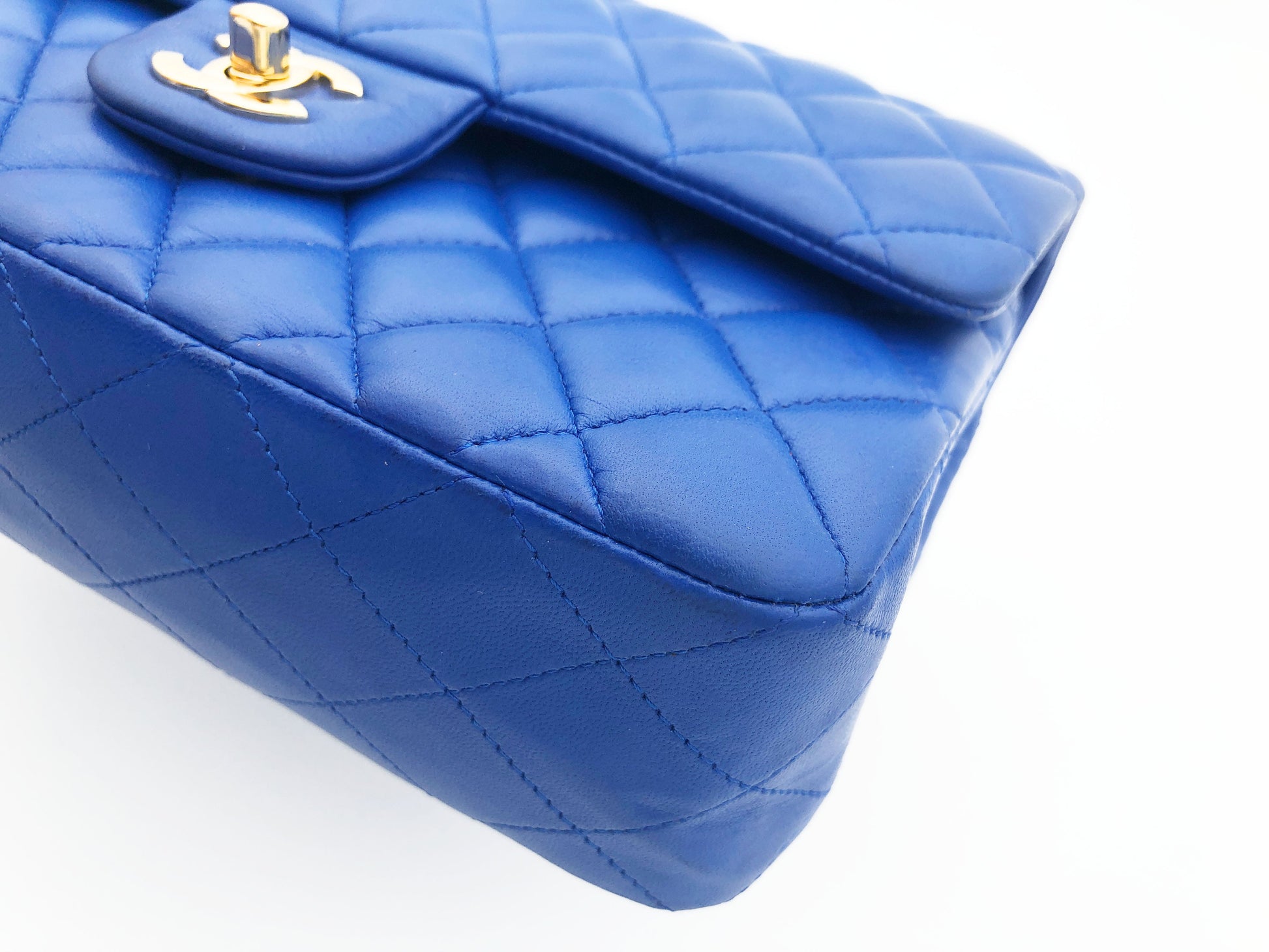 Chanel sac à main timeless / classique en cuir lisse bleu - Soline