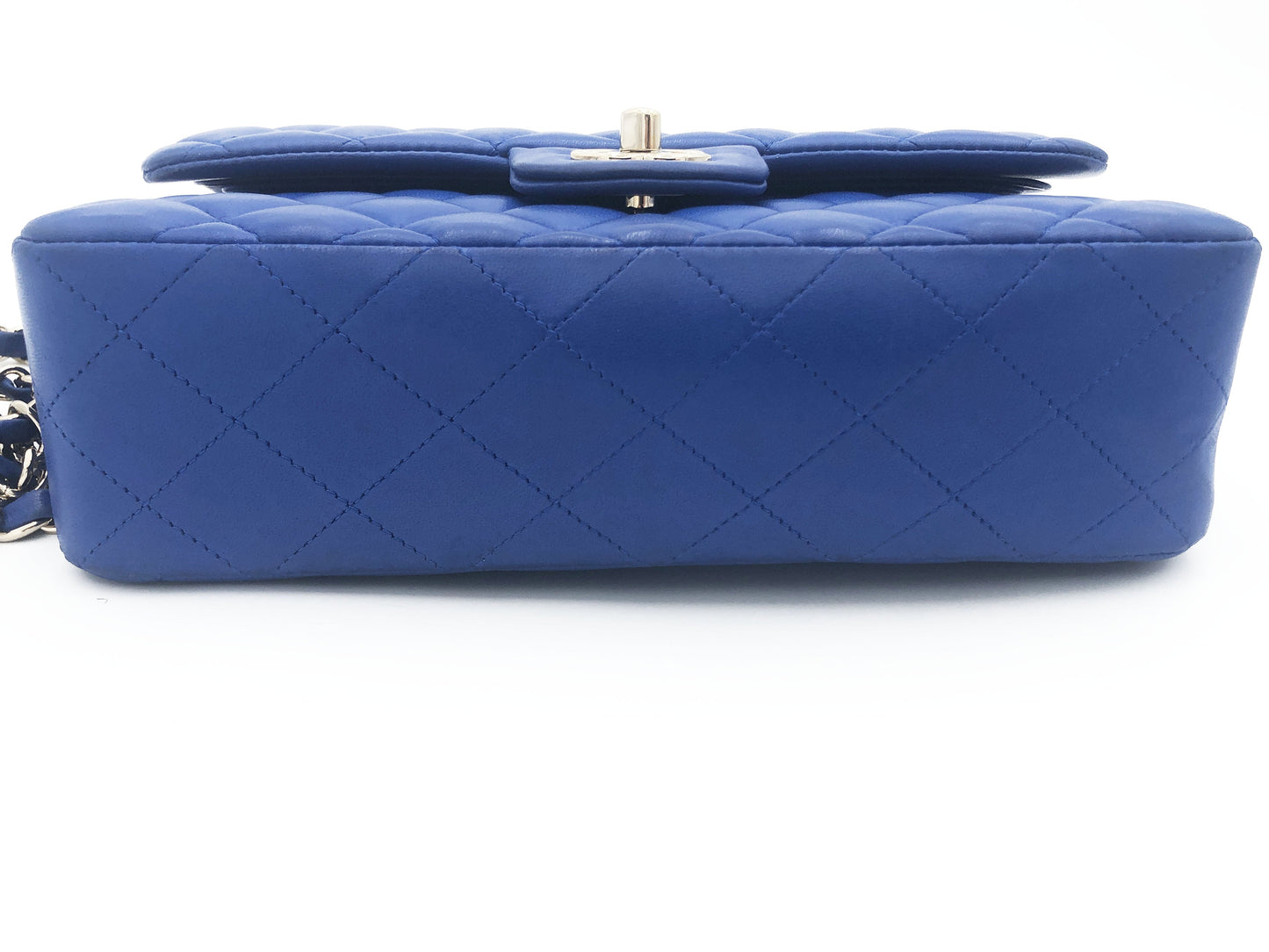 Chanel sac à main timeless / classique en cuir lisse bleu électrique - Soline