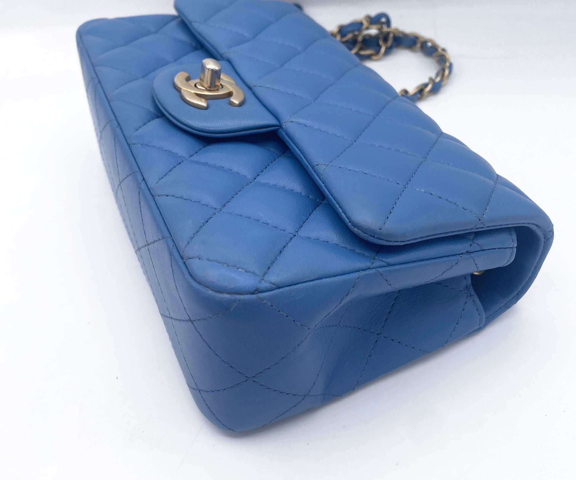 Chanel Timeless Mini Rectangulaire Agneau Bleu - Soline
