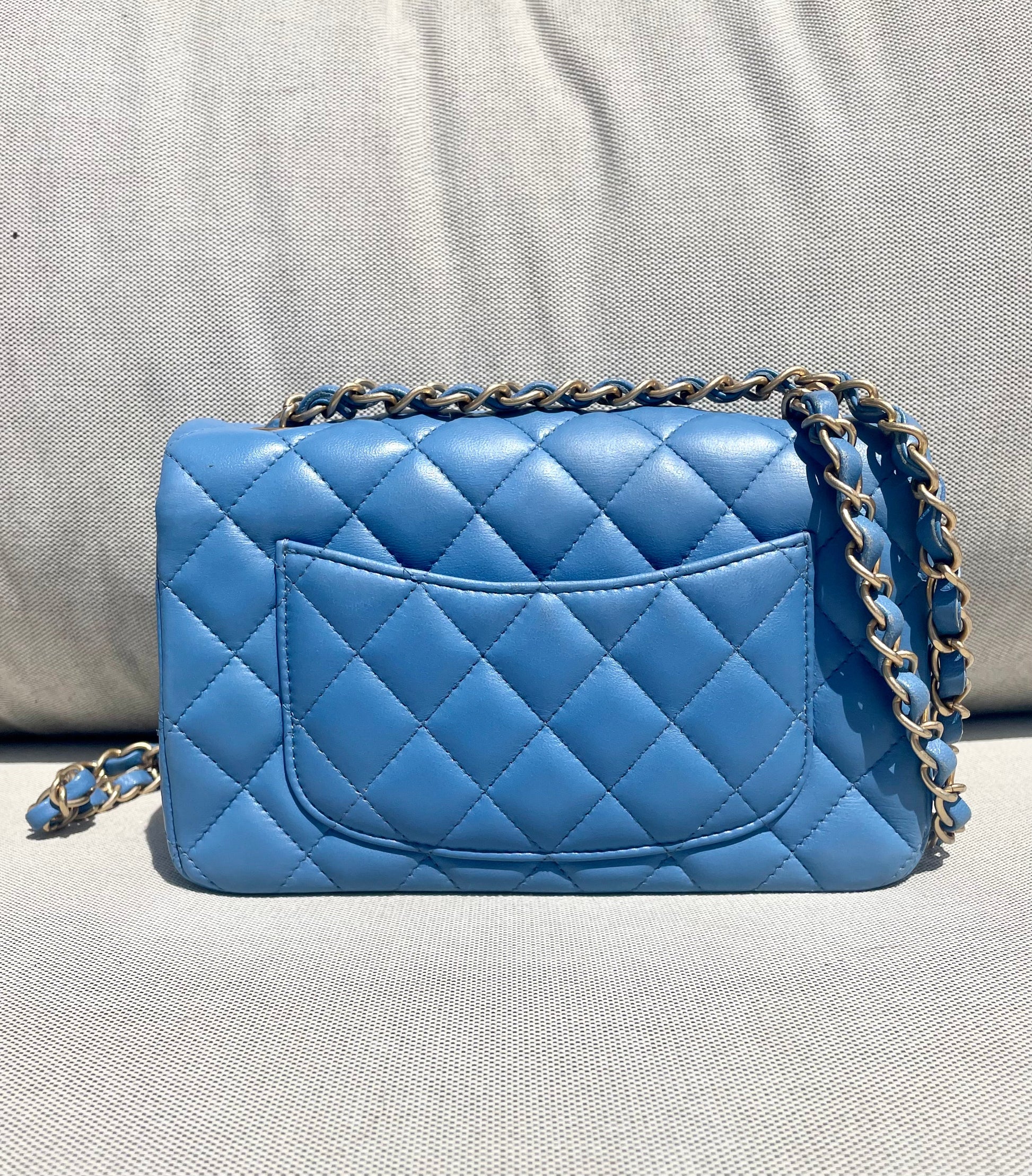 Chanel Timeless Mini Rectangulaire Agneau Bleu - Soline