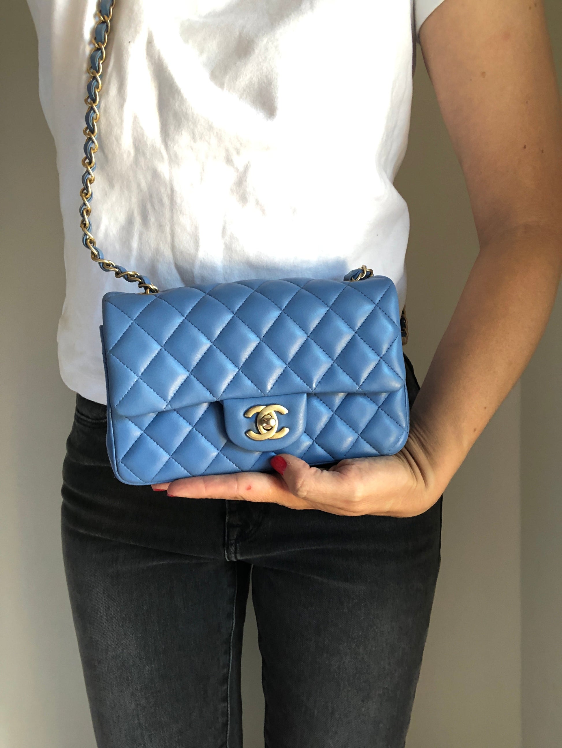 Chanel Timeless Mini Rectangulaire Agneau Bleu - Soline