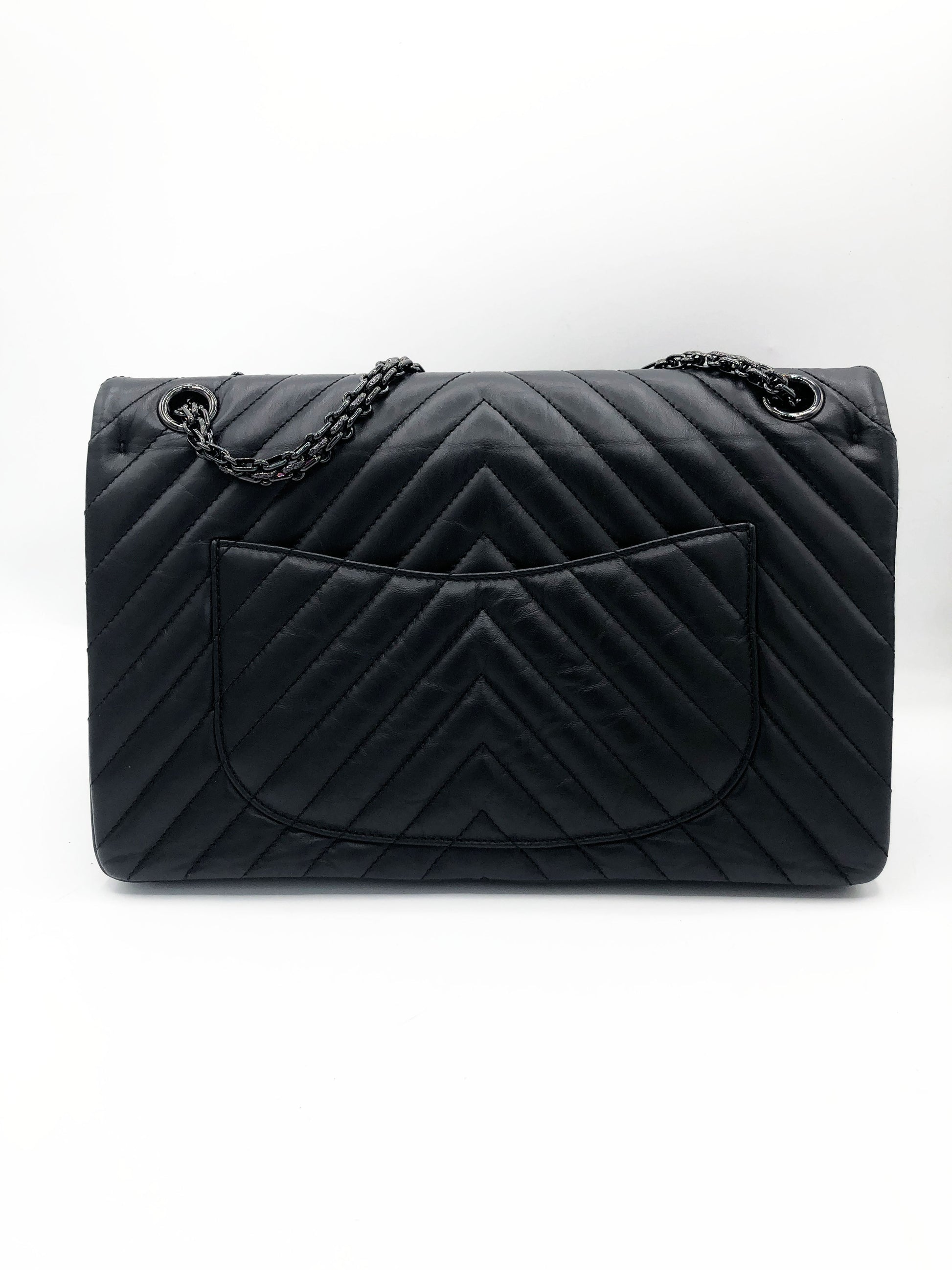 Grand Sac 2.55 Chanel So Black Chevron à double rabat - Soline
