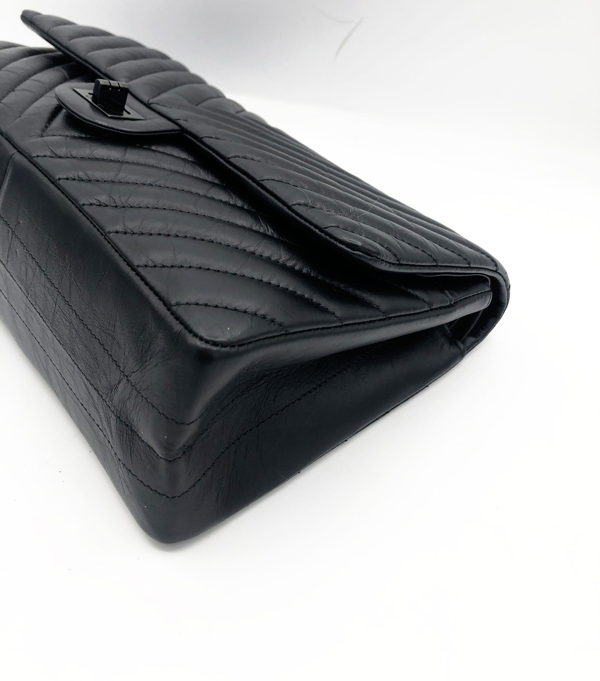 Grand Sac 2.55 Chanel So Black Chevron à double rabat - Soline