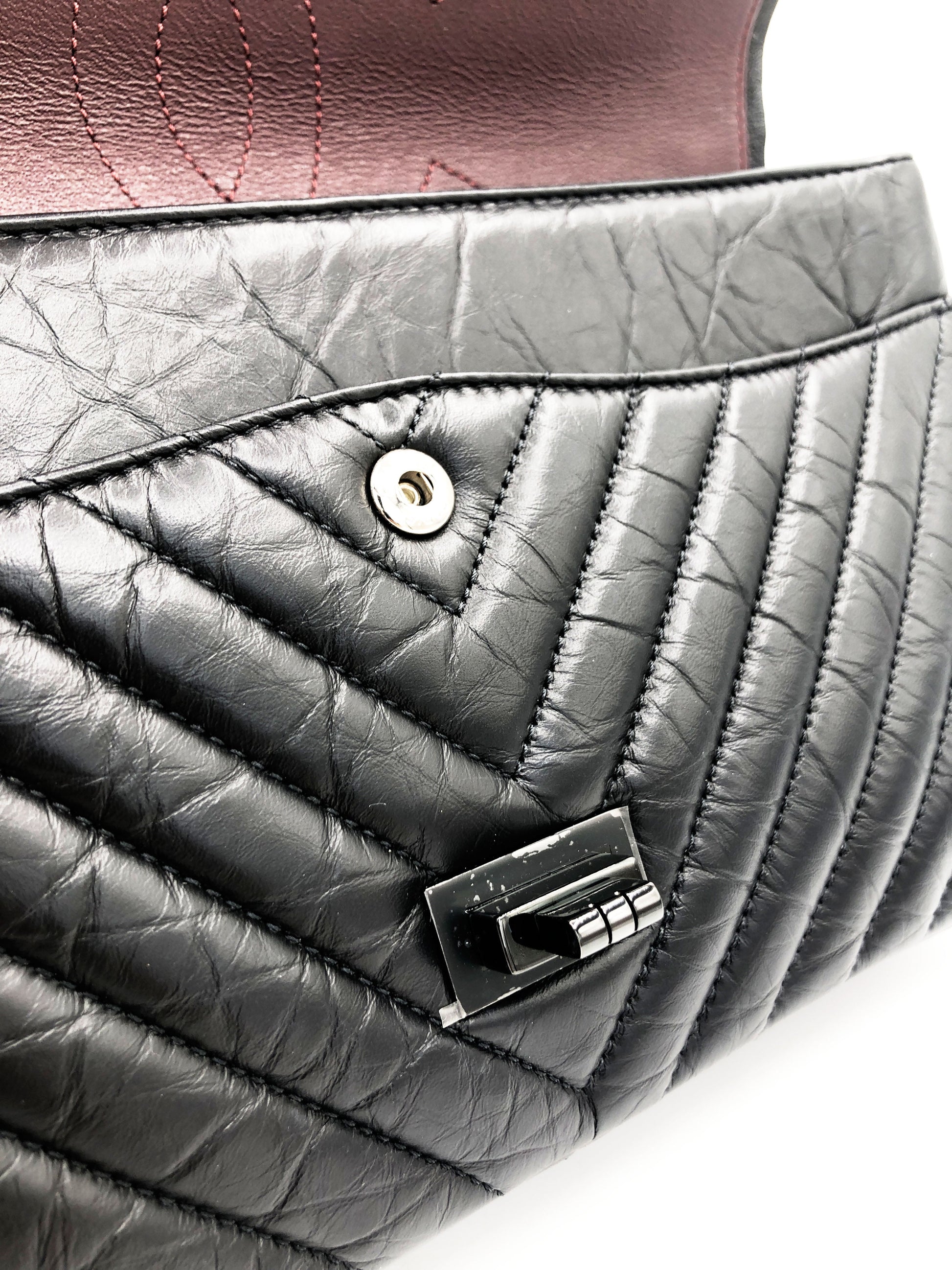 Grand Sac 2.55 Chanel So Black Chevron à double rabat - Soline