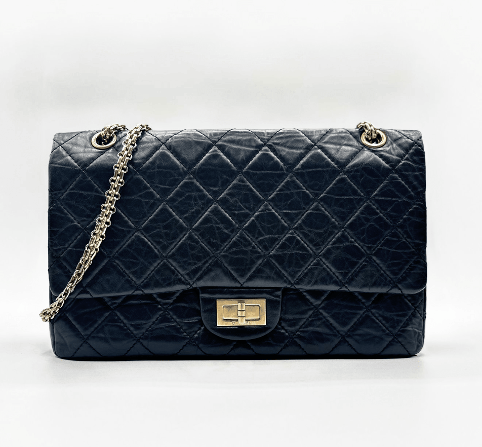 Grand Sac à main Chanel 2.55 Reissue en cuir de veau vieilli noir - Soline