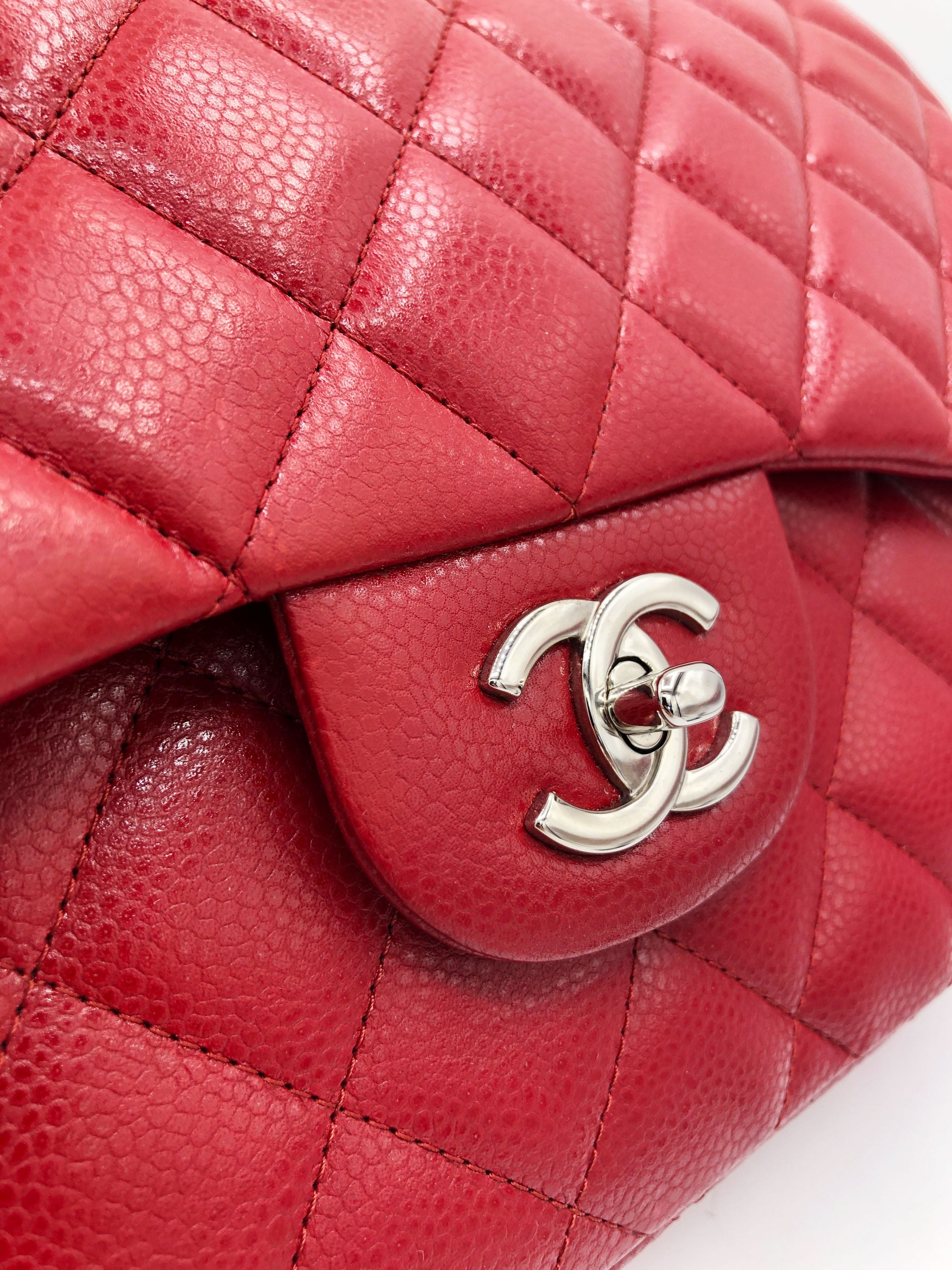 Grand Sac Chanel classique / timeless matelassé en cuir rouge caviar - Soline