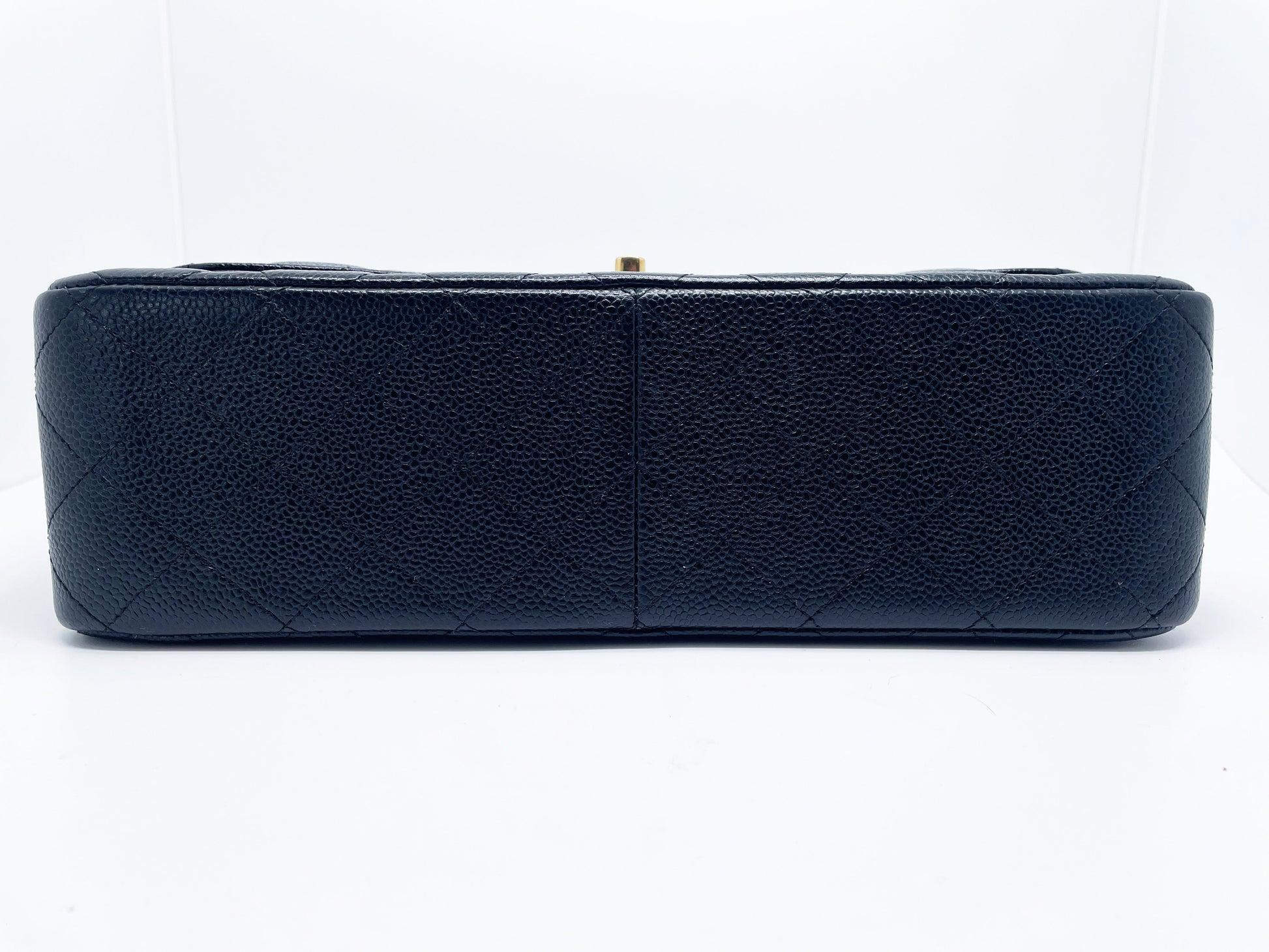 Grand Sac Classique Chanel Veau grainé et métal doré Noir - Soline