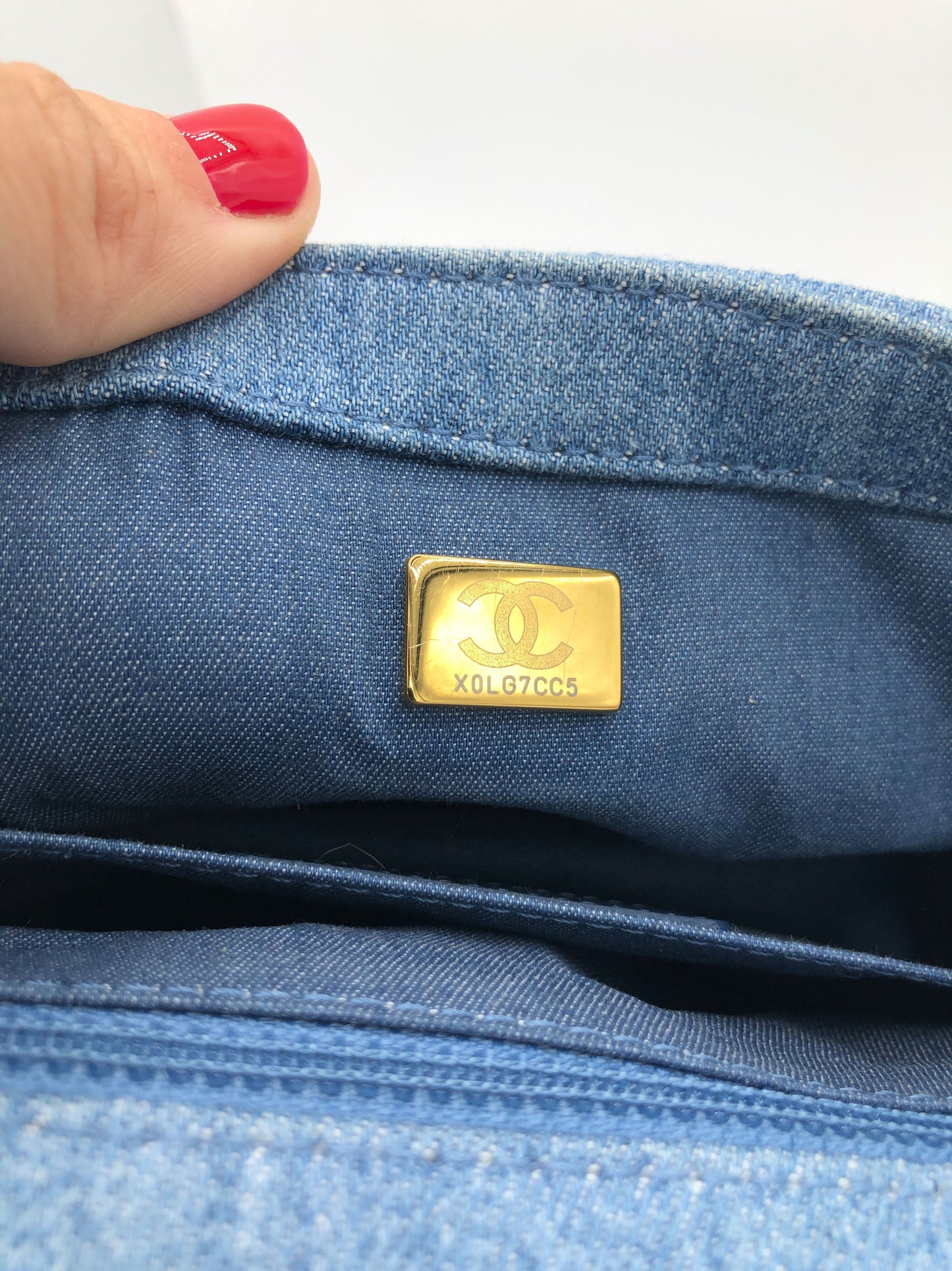 Mini sac Chanel Square Flap Pearl Crush 22C en denim bleu - Soline