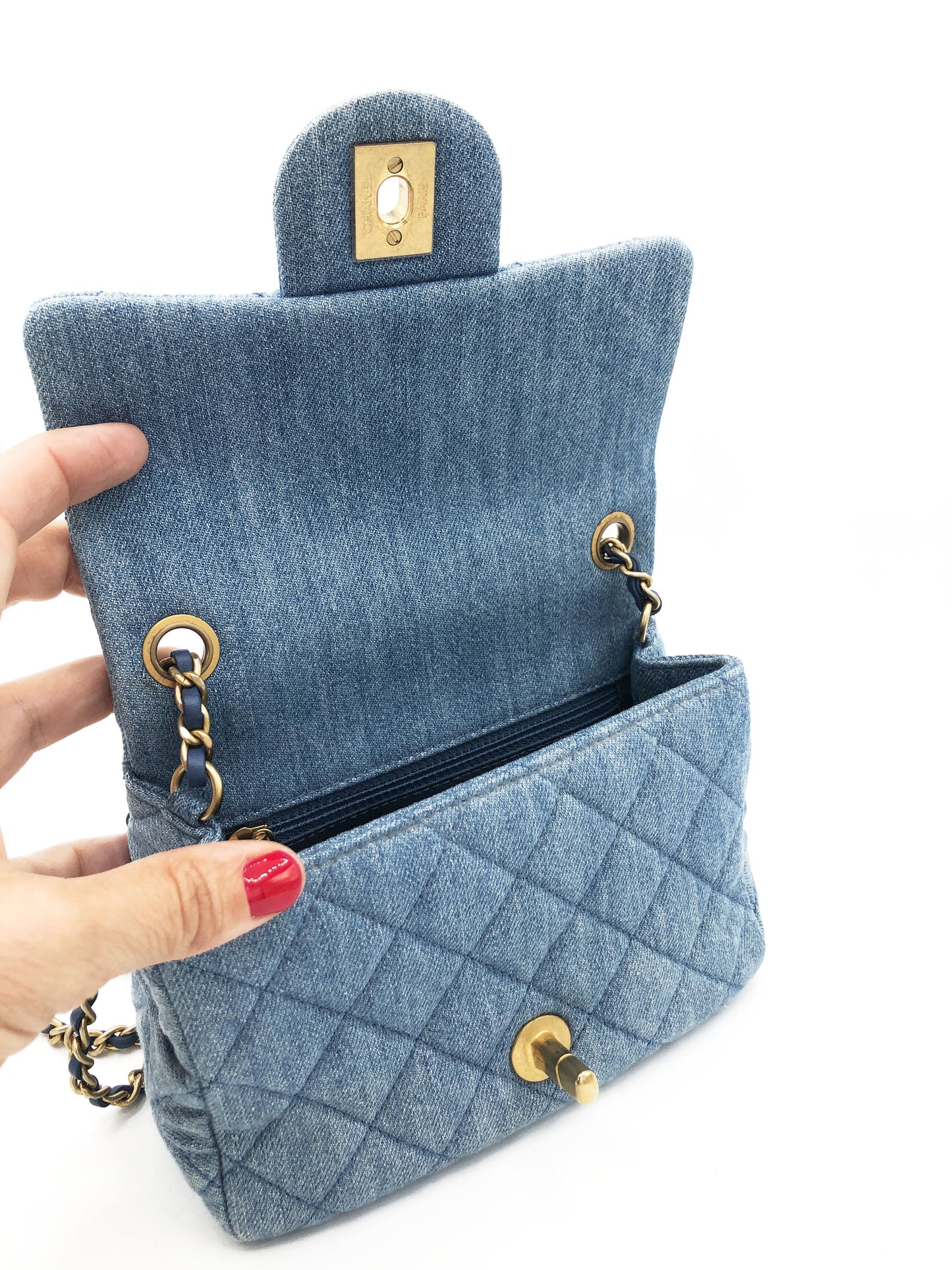 Mini sac Chanel Square Flap Pearl Crush 22C en denim bleu - Soline