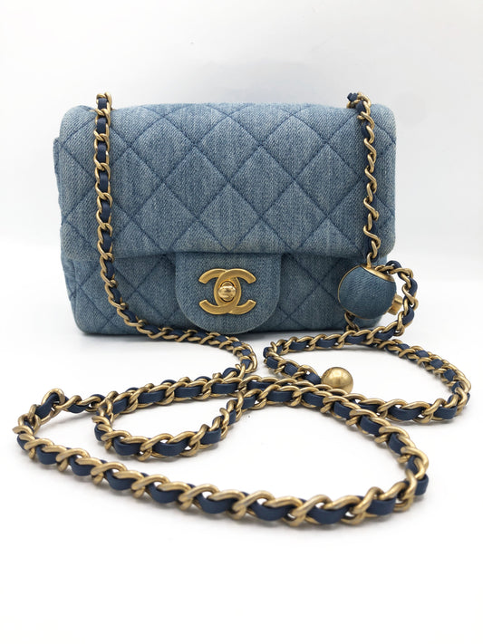 Mini sac Chanel Square Flap Pearl Crush 22C en denim bleu - Soline