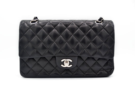 Sac à main Classique en cuir d'agneau noir et métal argenté. - Soline