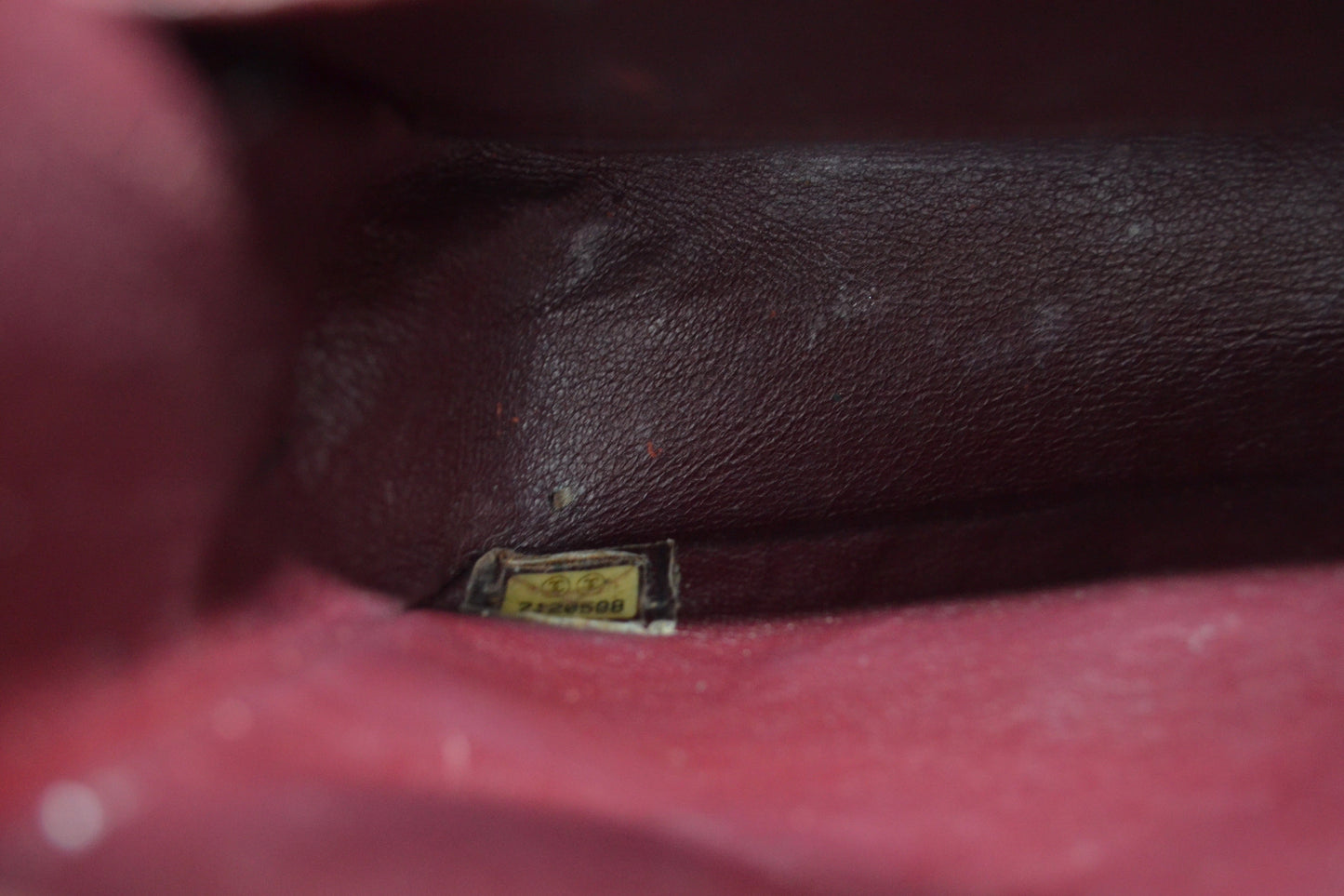 Sac à main Classique en cuir d'agneau noir et métal argenté. - Soline