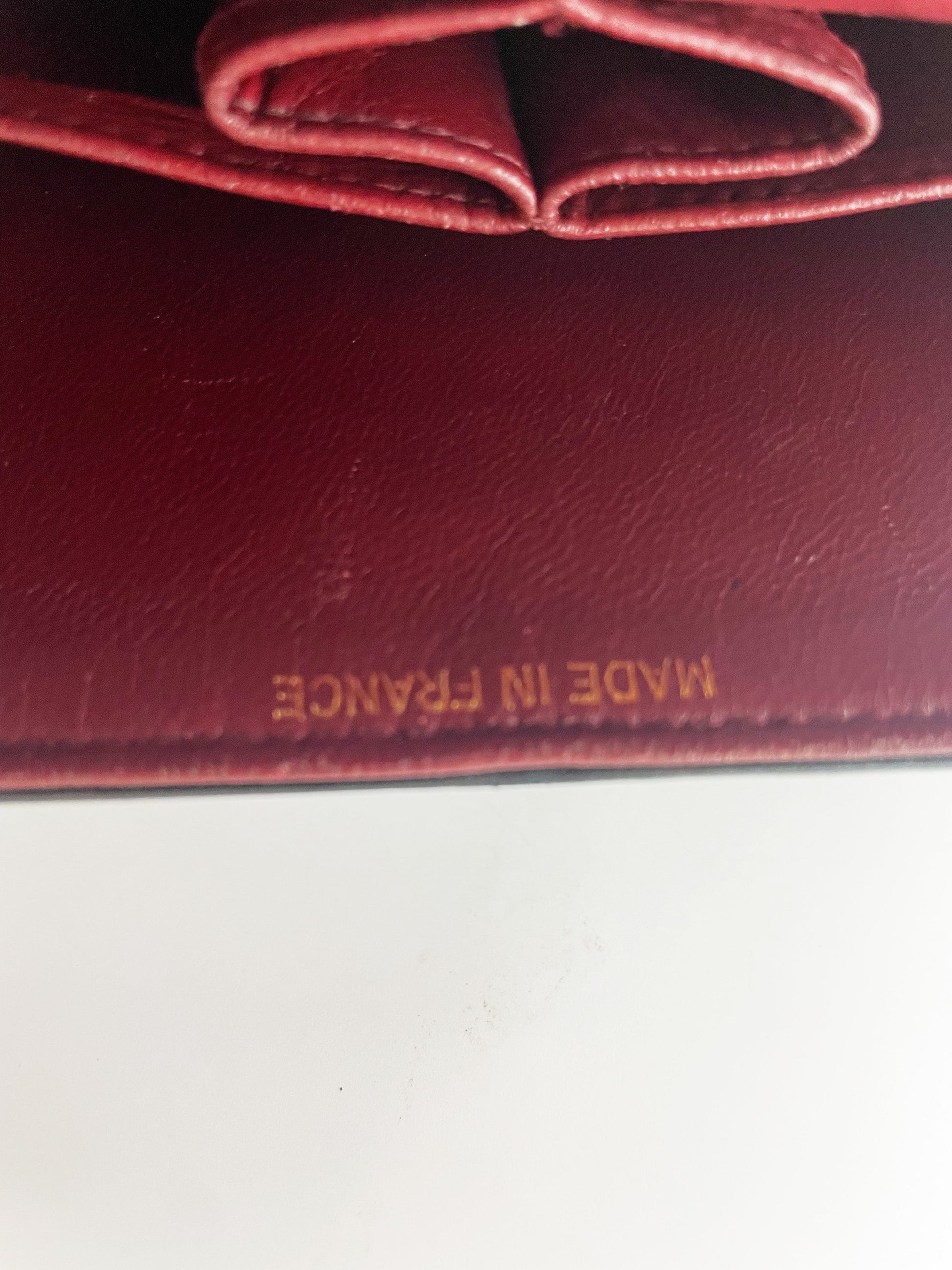 Sac à main Classique en cuir d'agneau noir et métal doré - Soline