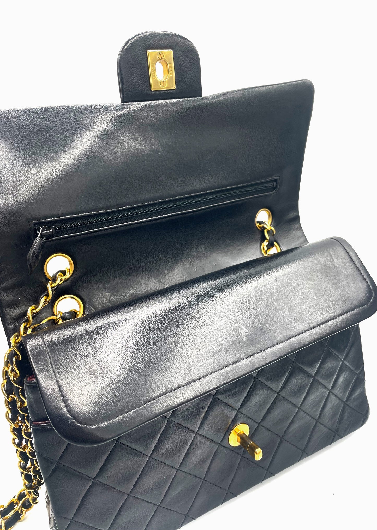 Sac à main Classique en cuir d'agneau noir et métal doré plaqué or - Soline