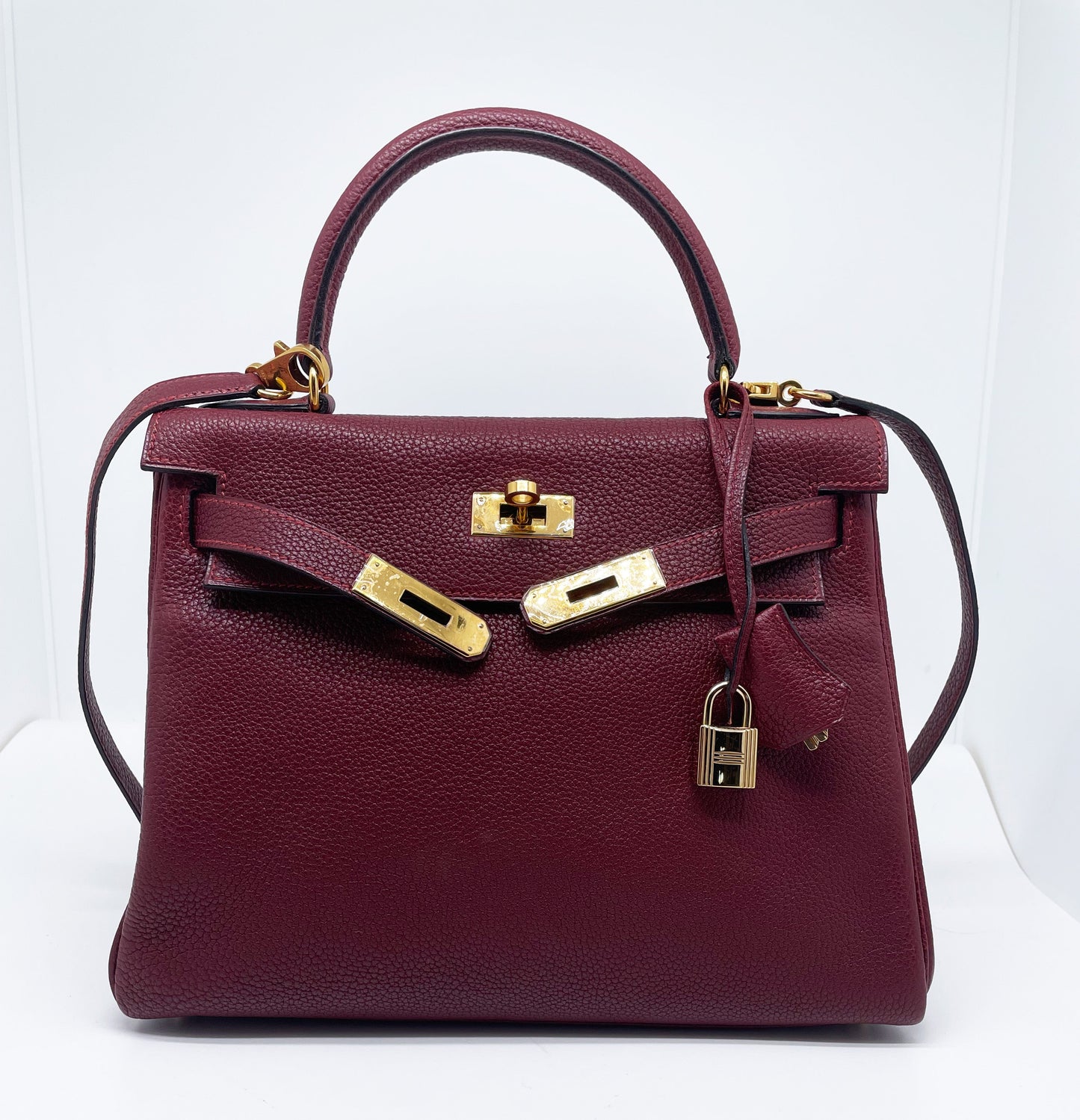 Sac à main Hermès Kelly retourné 28 en cuir Togo Bordeaux - Soline