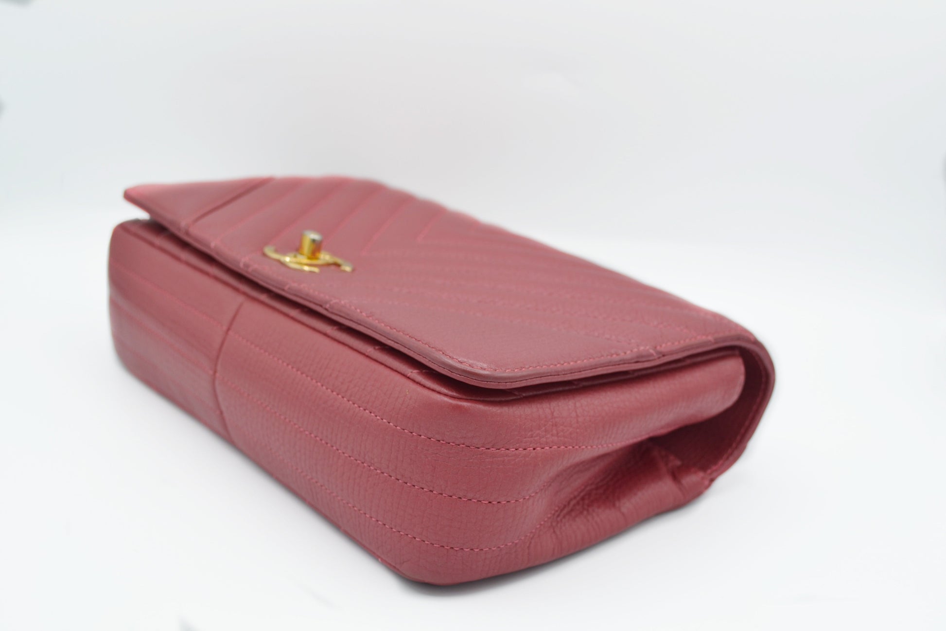 SAC A RABAT EN CUIR DE VEAU CHEVRON ROSE - Soline