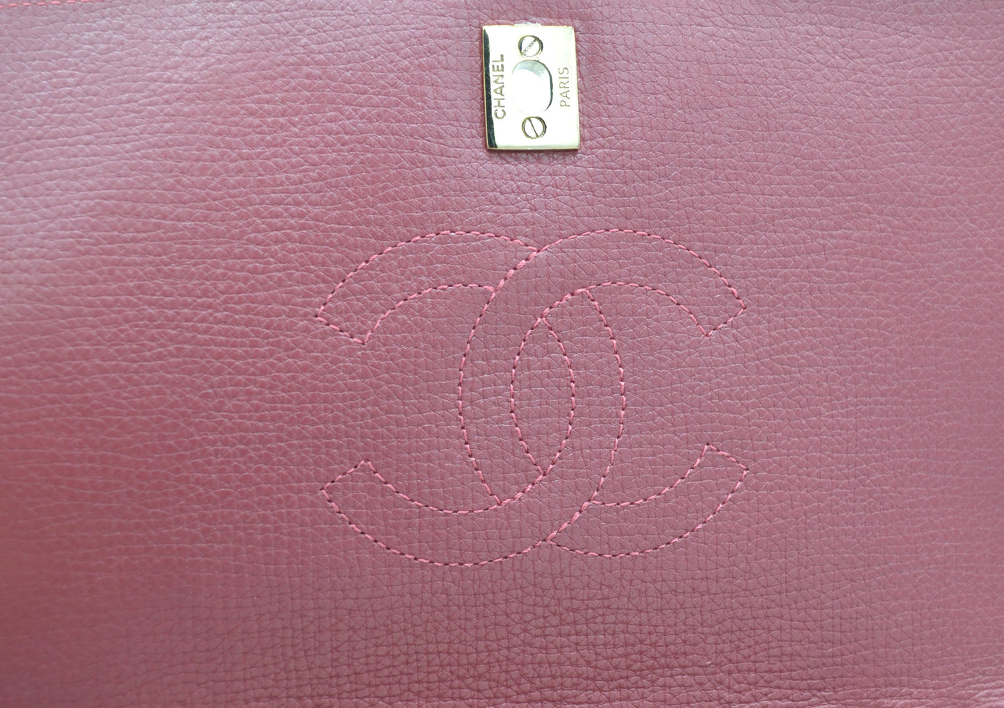 SAC A RABAT EN CUIR DE VEAU CHEVRON ROSE - Soline