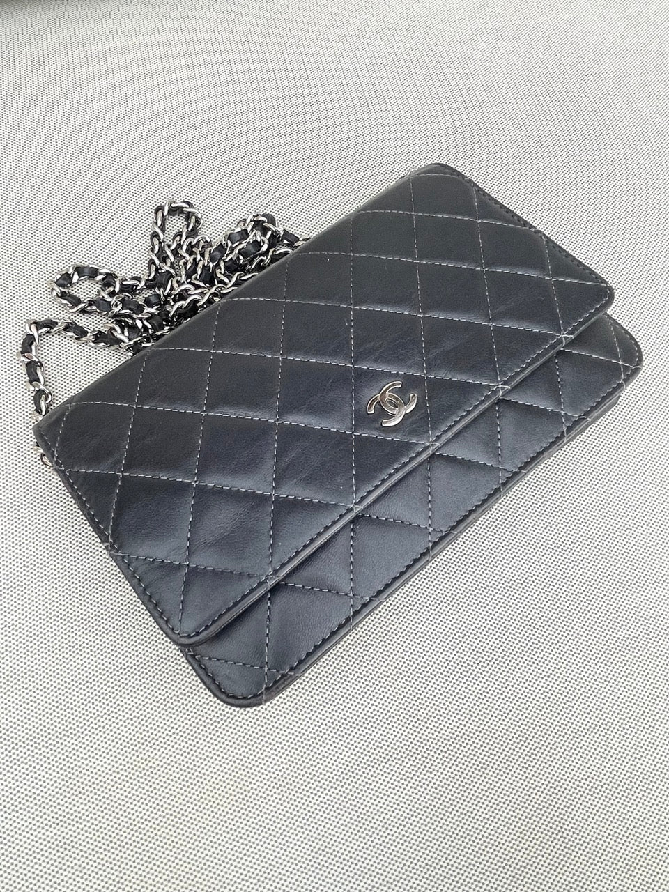 Sac bandouliere Wallet on chain Chanel timeless / classiqure matelassé en cuir lisse Gris - Soline