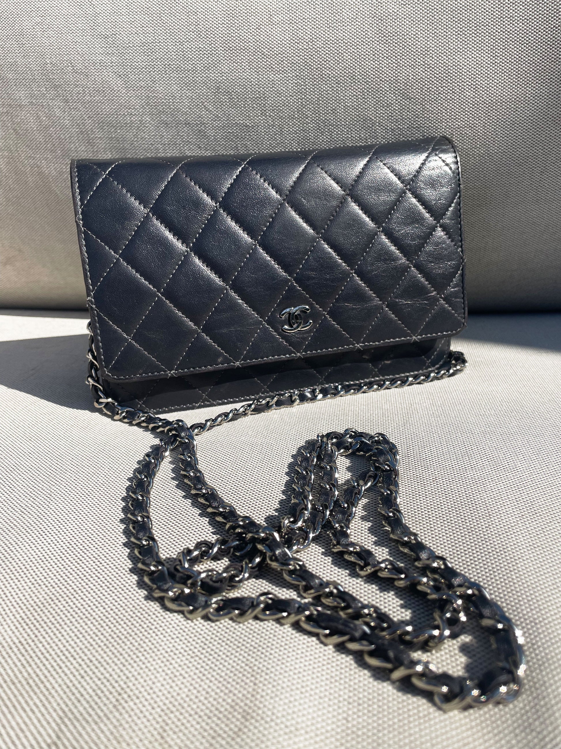 Sac bandouliere Wallet on chain Chanel timeless / classiqure matelassé en cuir lisse Gris - Soline