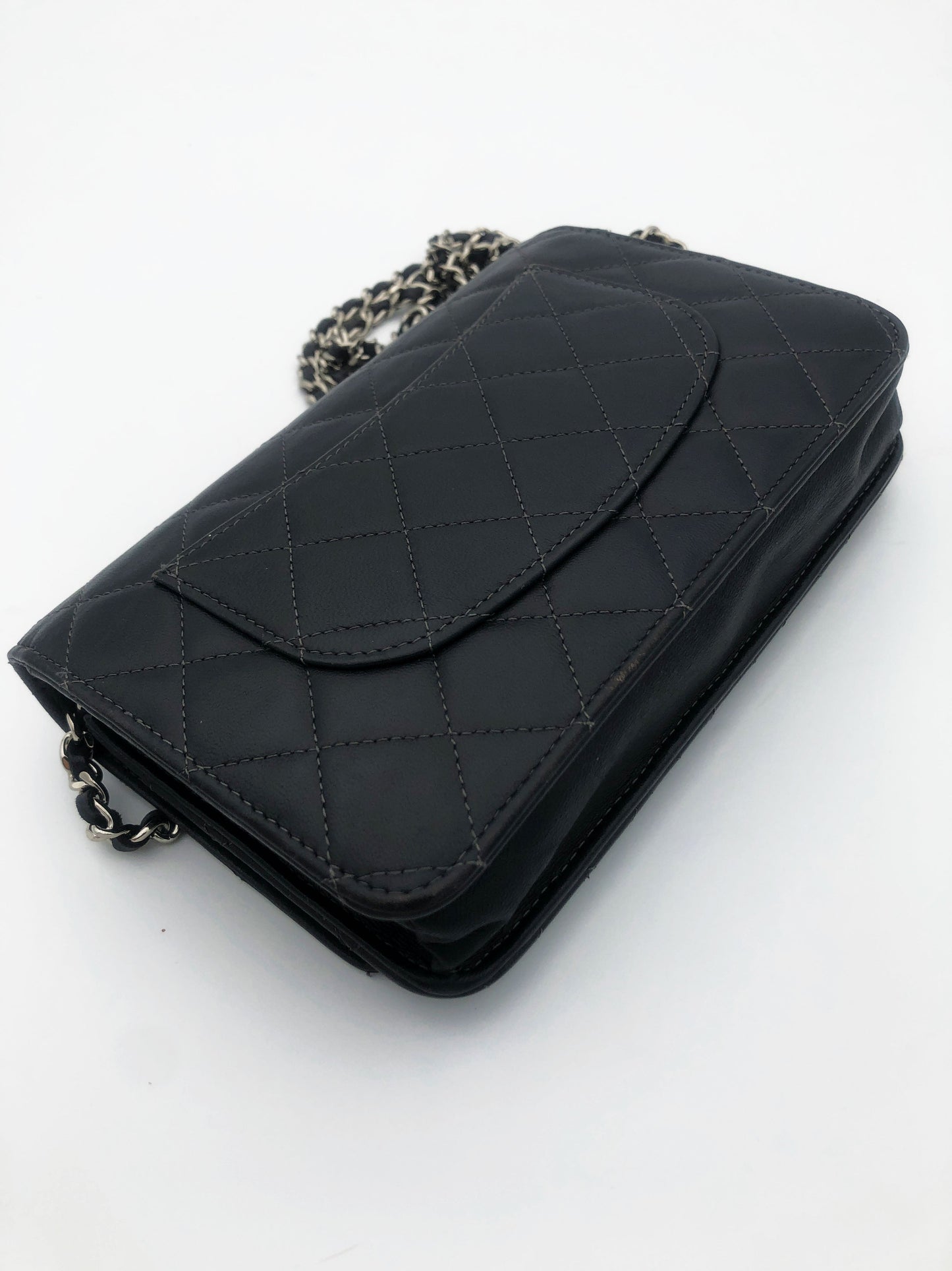 Sac bandouliere Wallet on chain Chanel timeless / classiqure matelassé en cuir lisse Gris - Soline