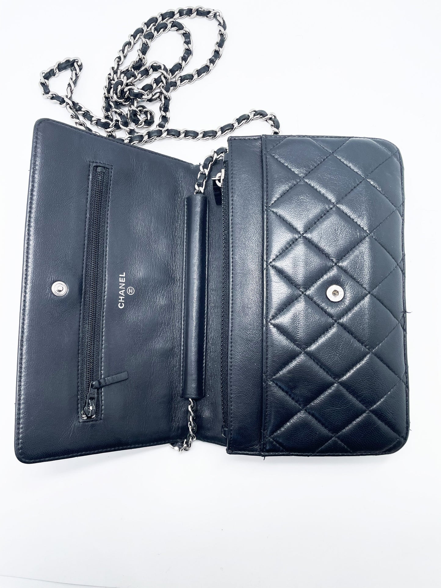 Sac bandoulière wallet on chain (woc) en cuir noir - Soline