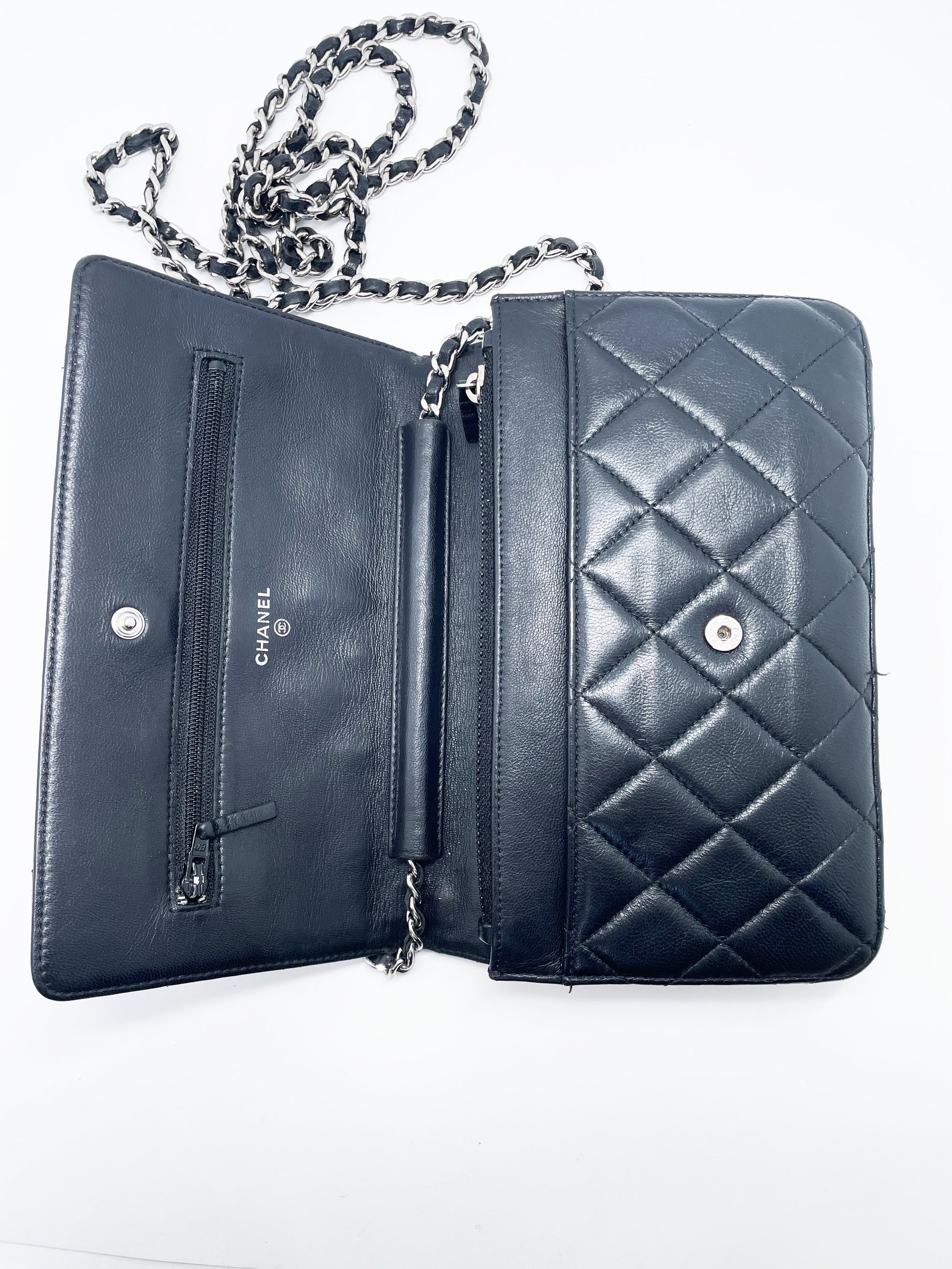 Sac bandoulière wallet on chain (woc) en cuir noir - Soline