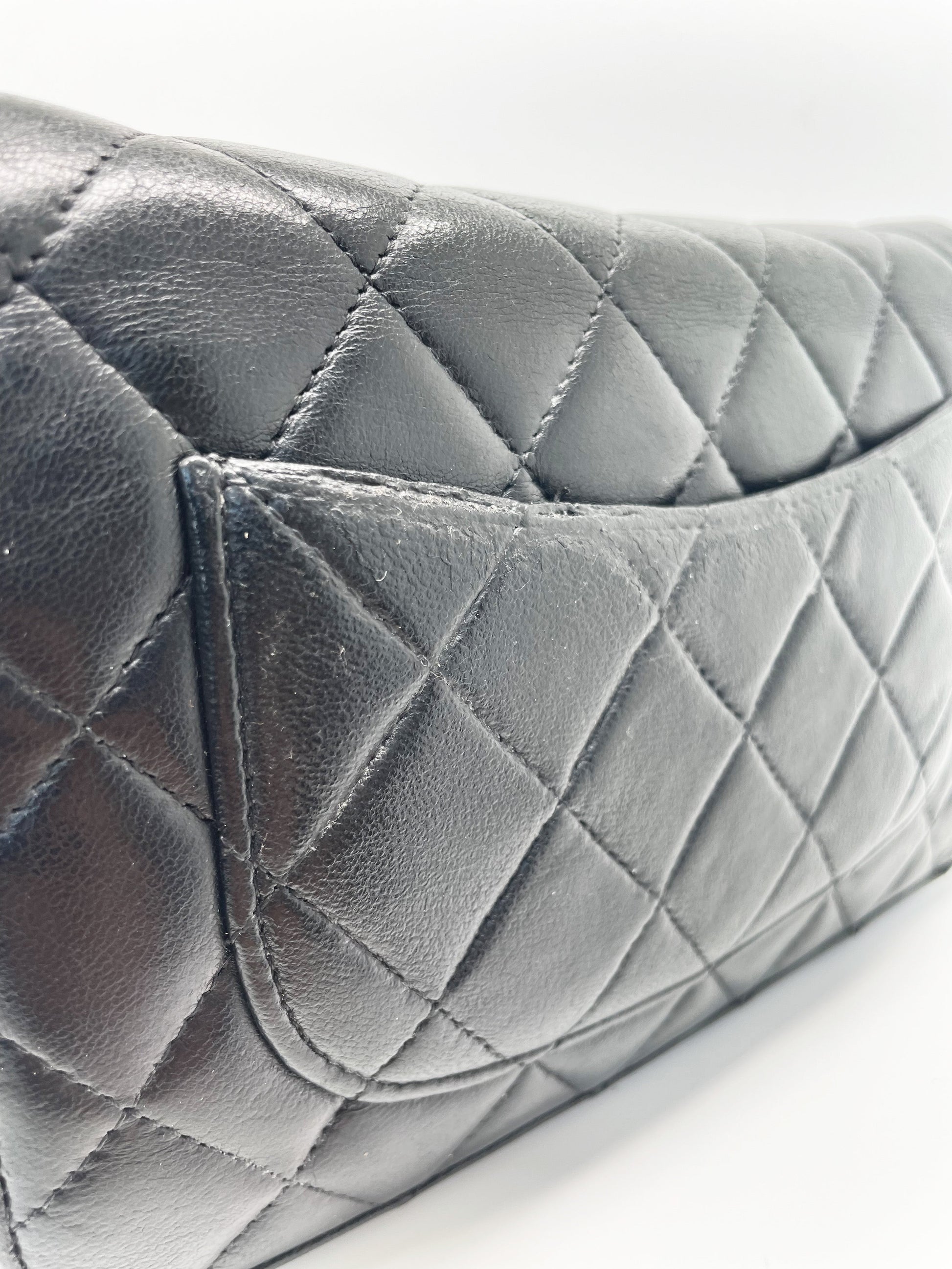 Sac bandoulière wallet on chain (woc) en cuir noir - Soline
