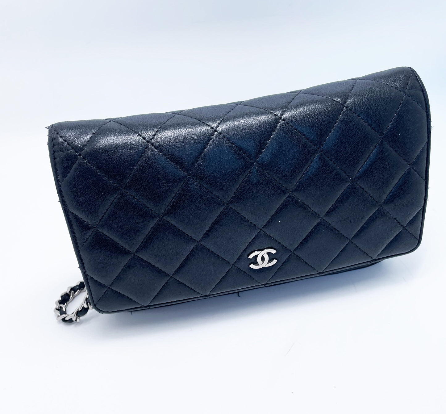 Sac bandoulière wallet on chain (woc) en cuir noir - Soline