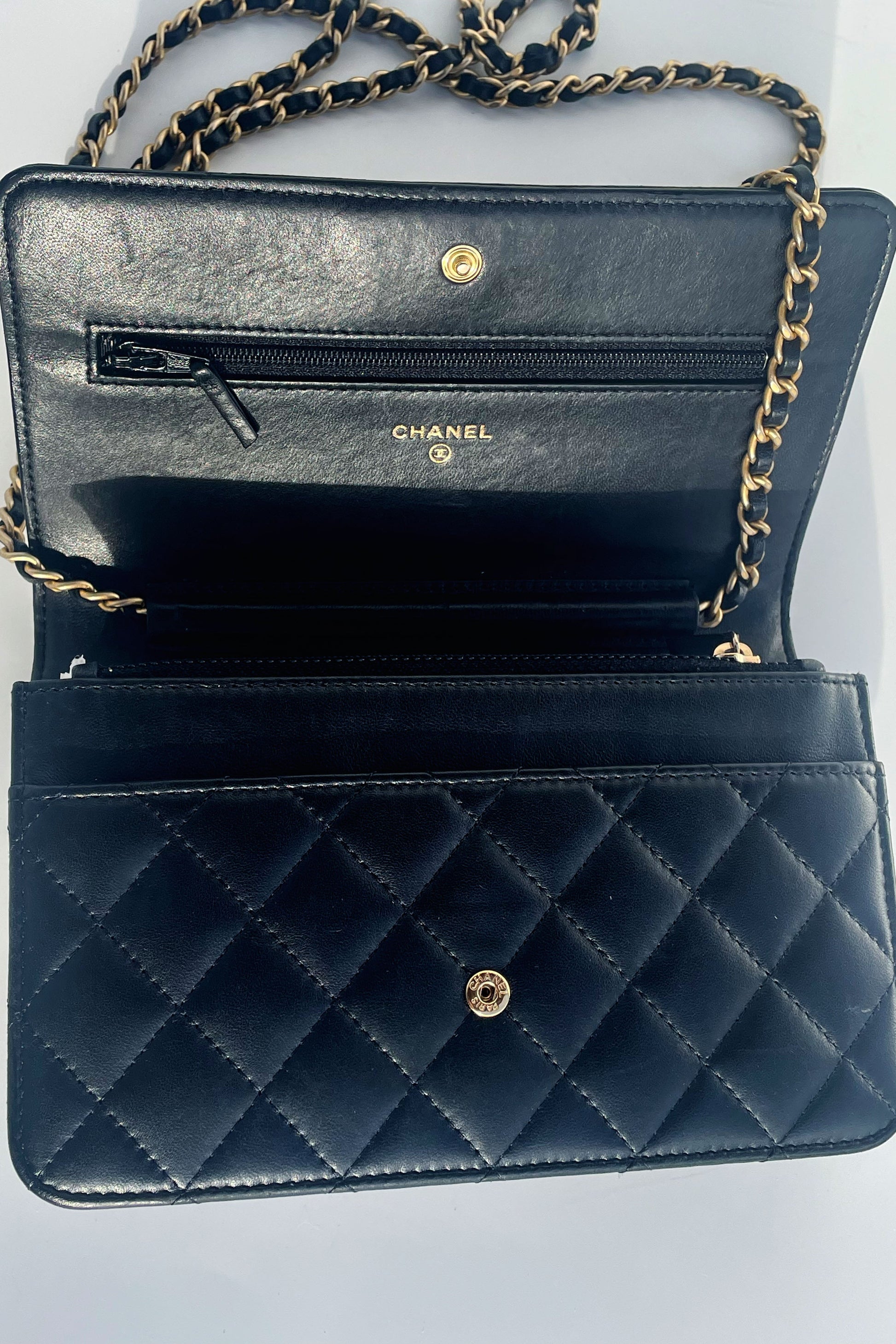 Sac Chanel bandoulière wallet on chain (woc) Boy en cuir noir - Soline