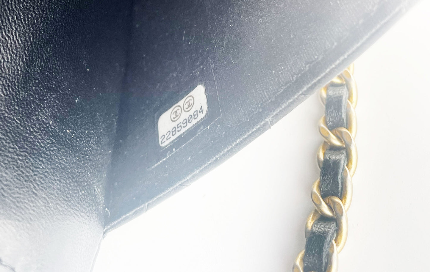 Sac Chanel bandoulière wallet on chain (woc) Boy en cuir noir - Soline