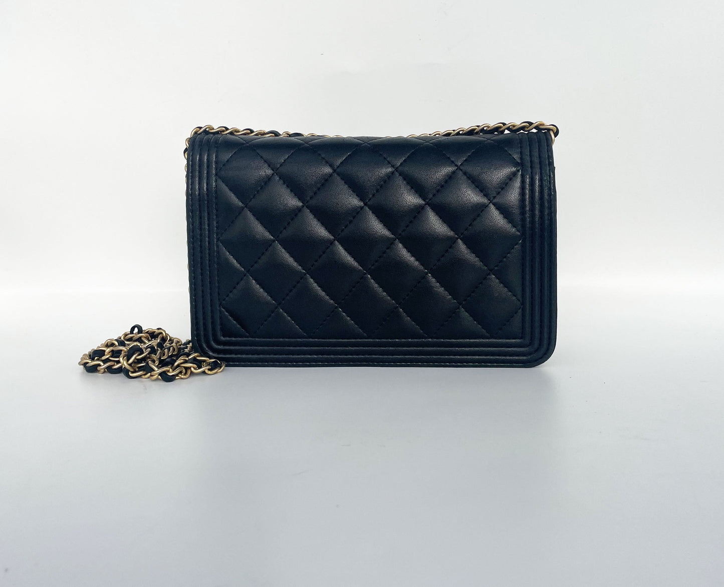 Sac Chanel bandoulière wallet on chain (woc) Boy en cuir noir - Soline