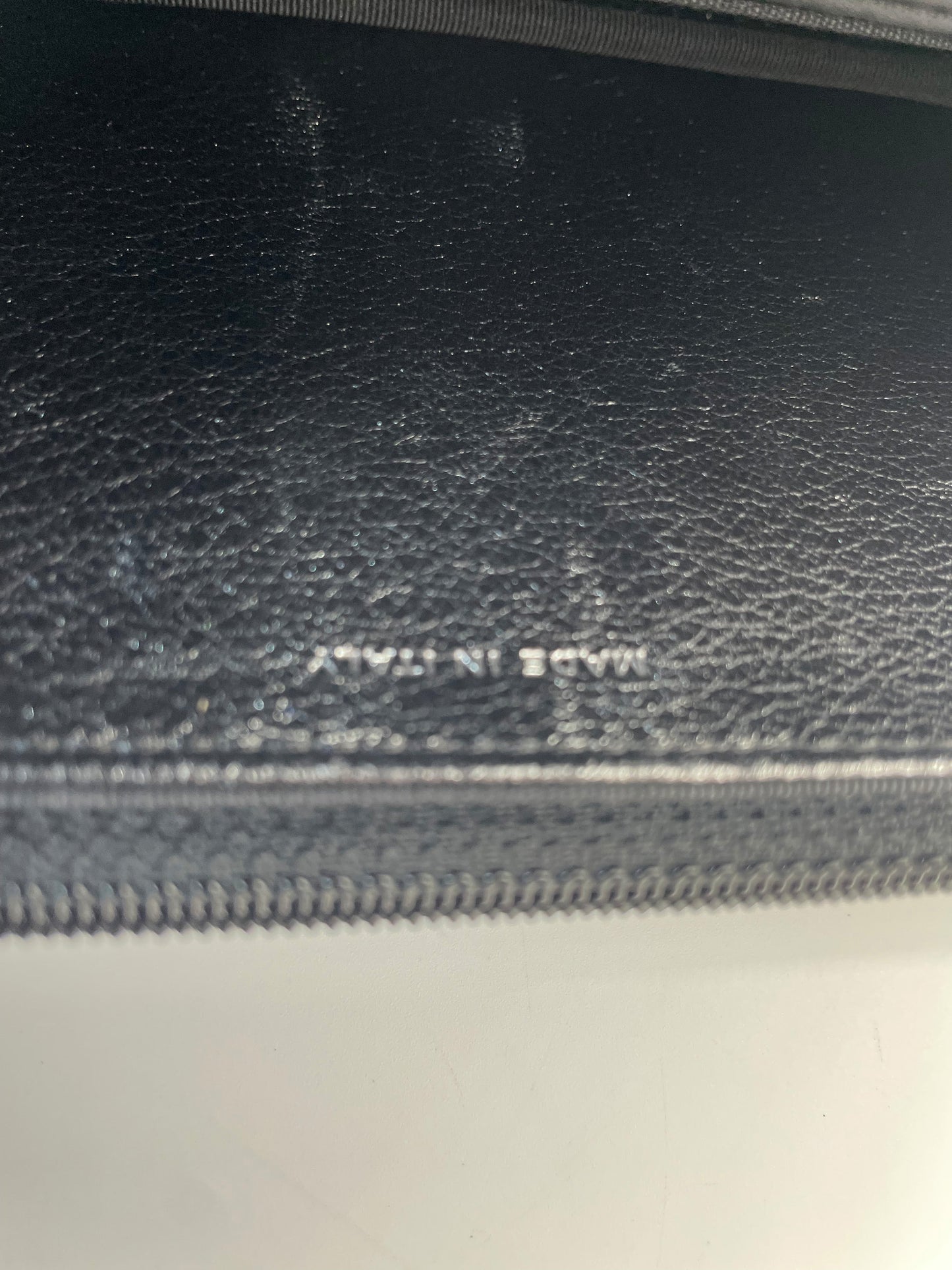 Sac Chanel bandoulière wallet on chain (woc) en cuir perforé noir et argenté - Soline